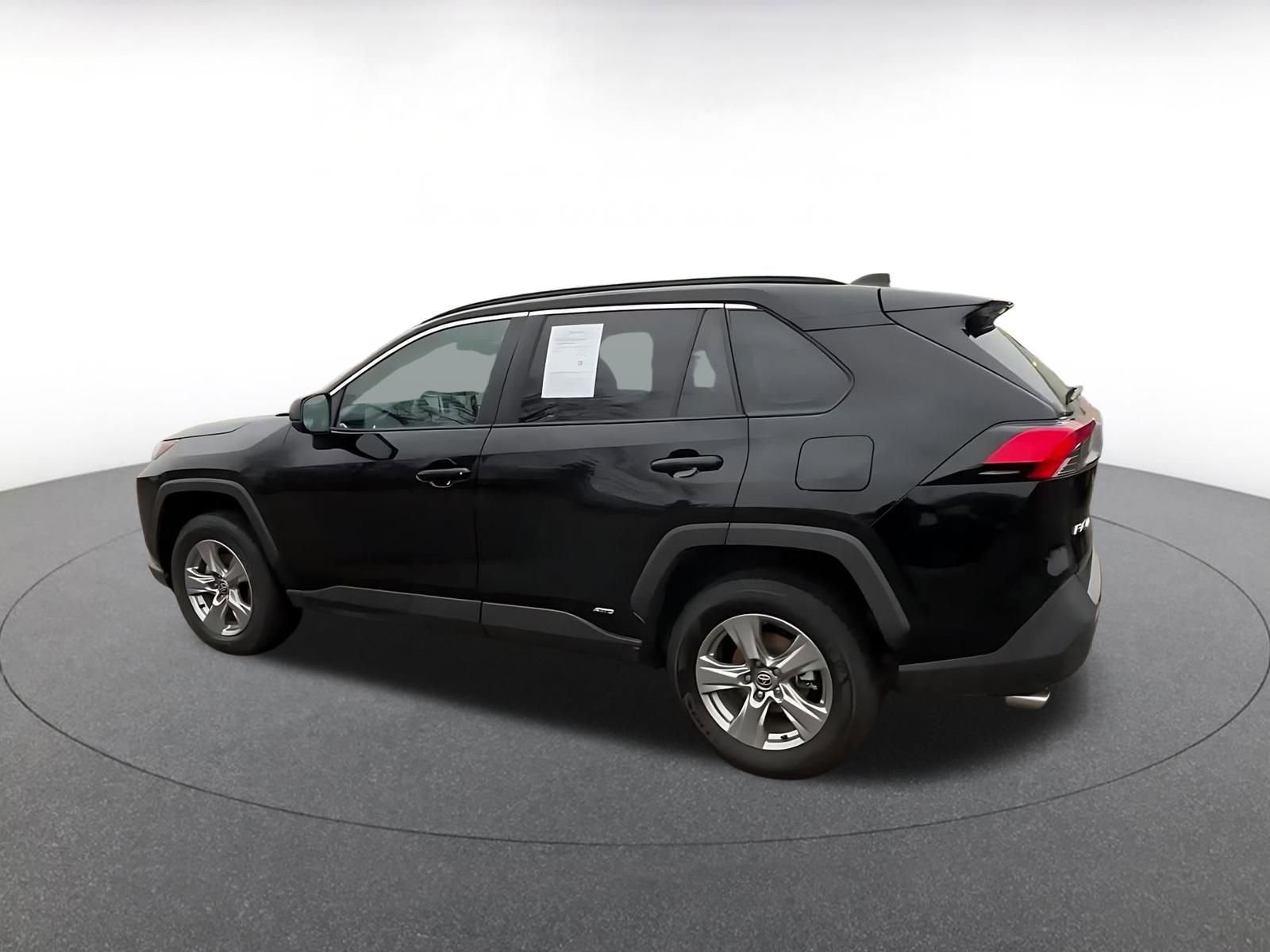 Thumbnail: 2025 Toyota RAV4 - 10