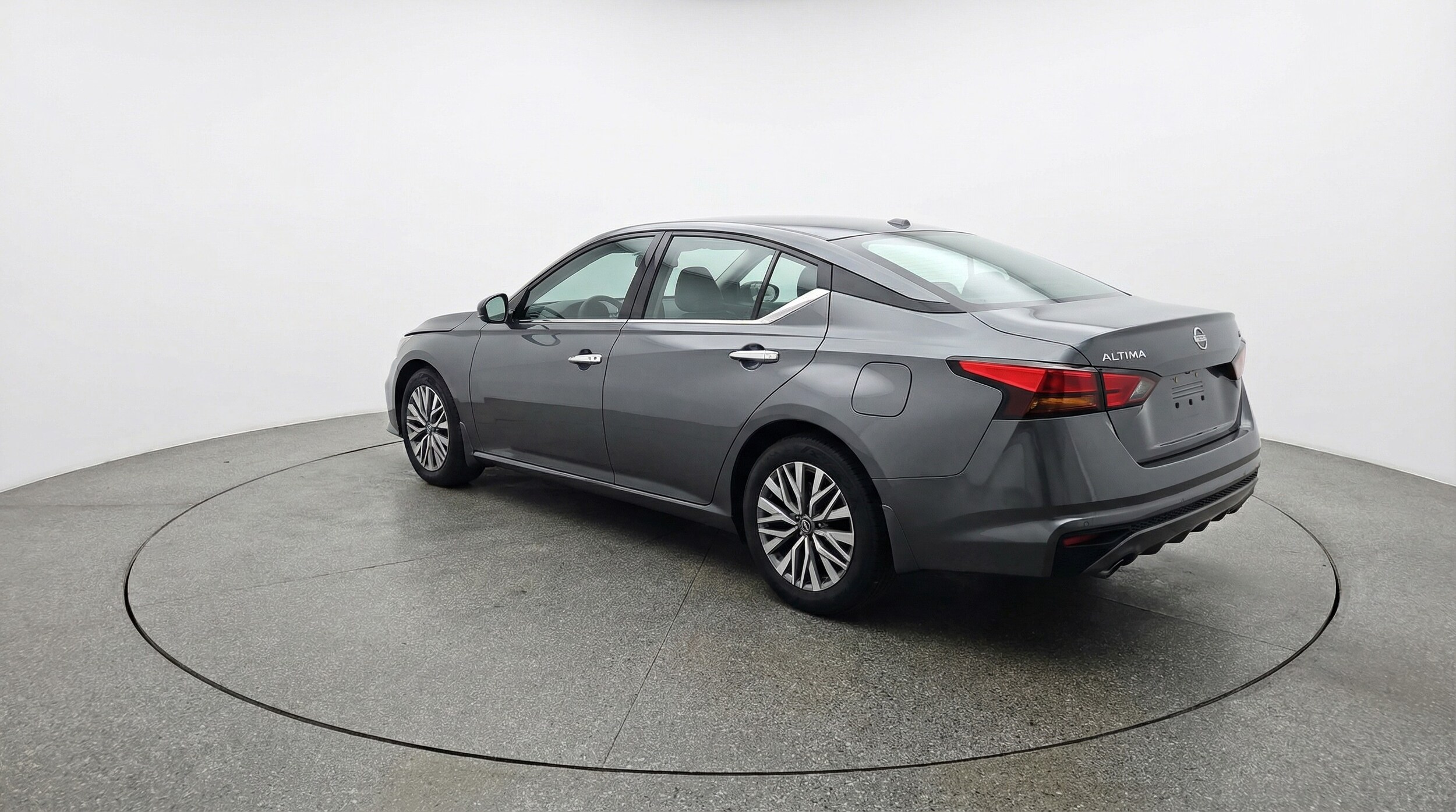 Thumbnail: 2025 Nissan Altima - 5