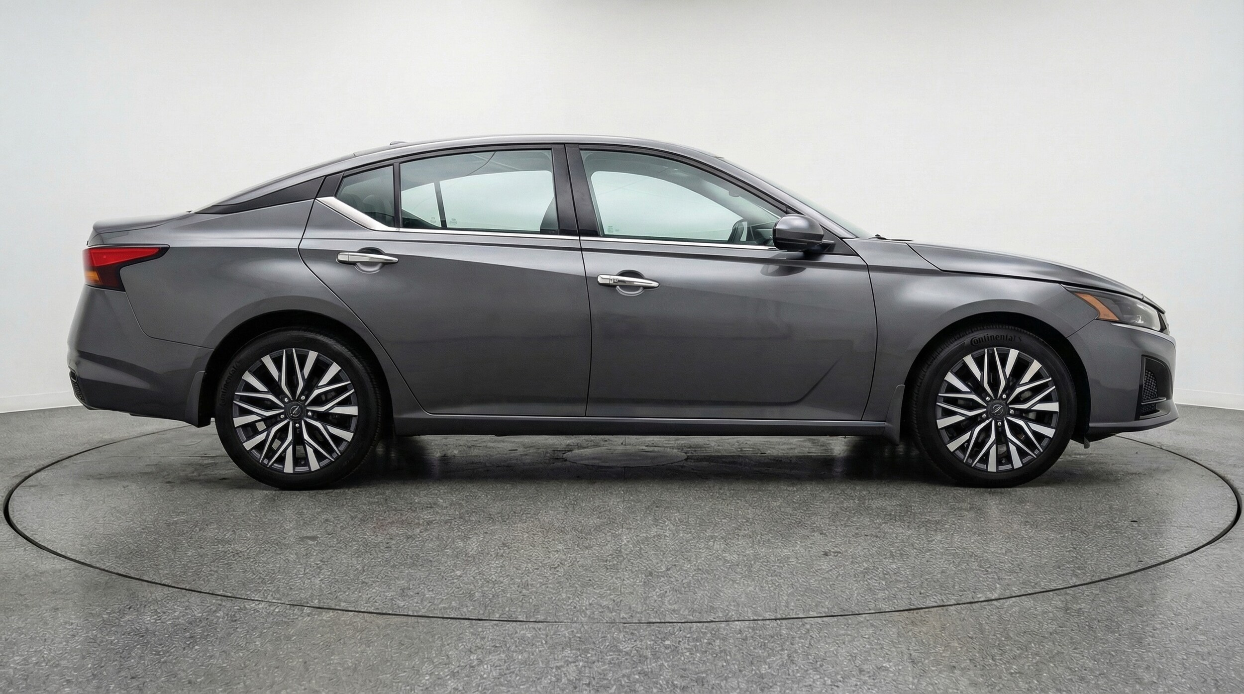 Thumbnail: 2025 Nissan Altima - 8