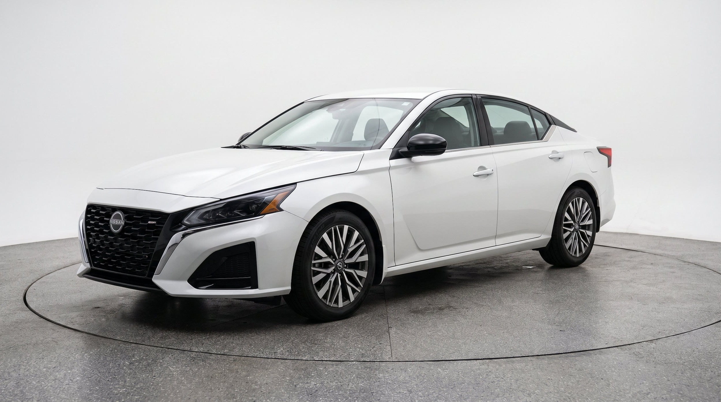 Thumbnail: 2025 Nissan Altima - 3