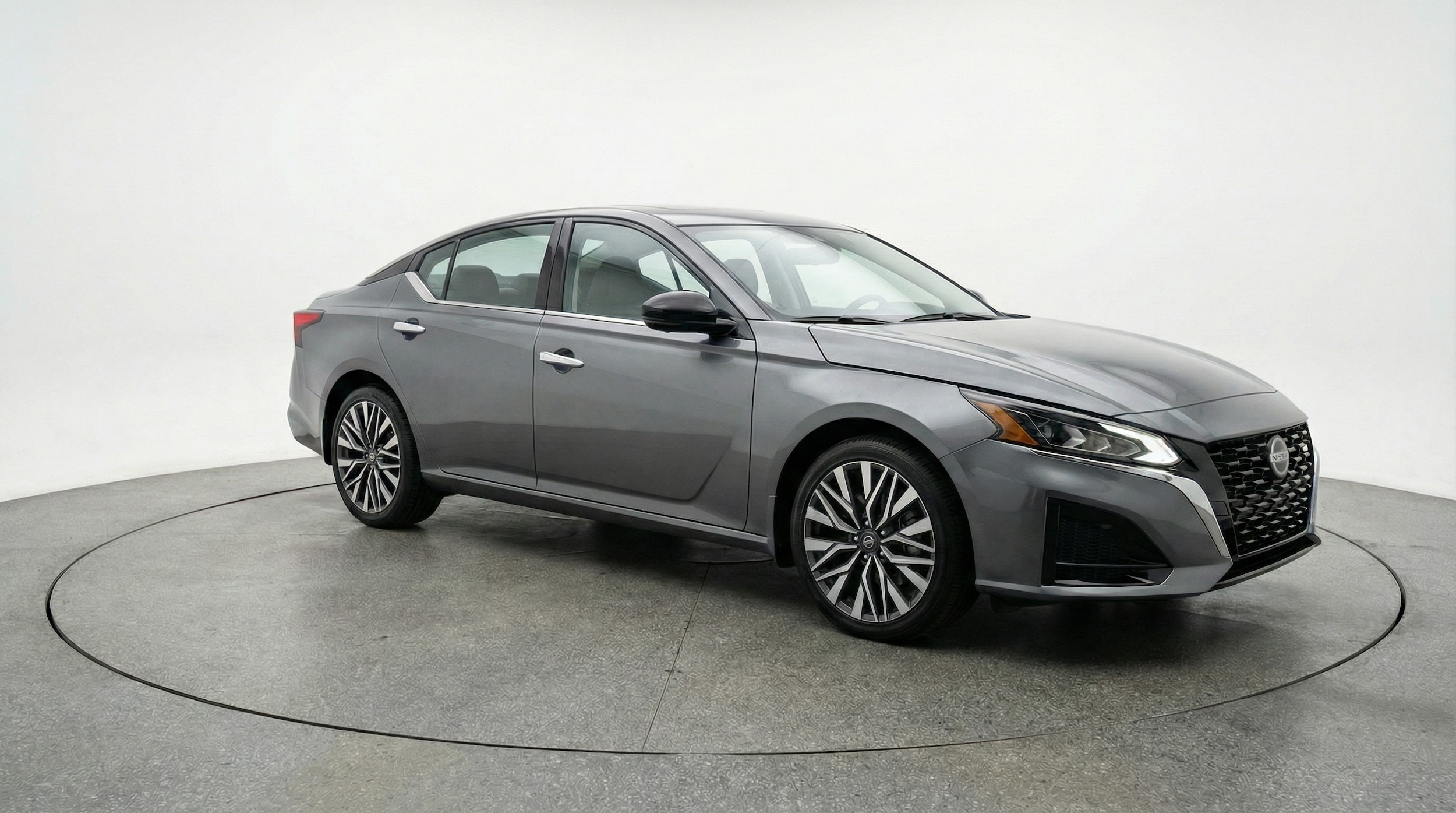 Thumbnail: 2025 Nissan Altima - 1