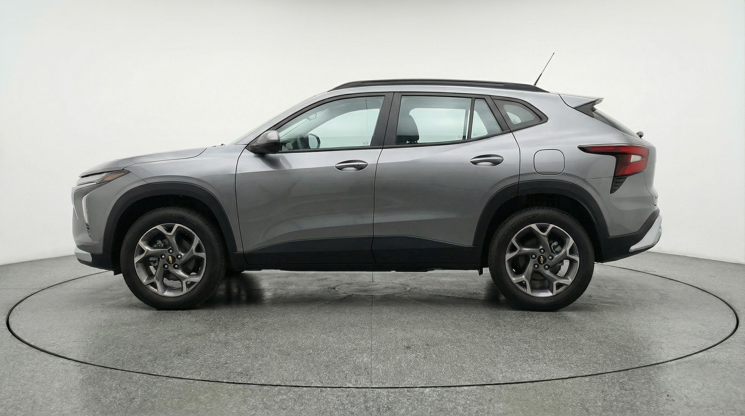 Thumbnail: 2025 Chevrolet Trax - 4