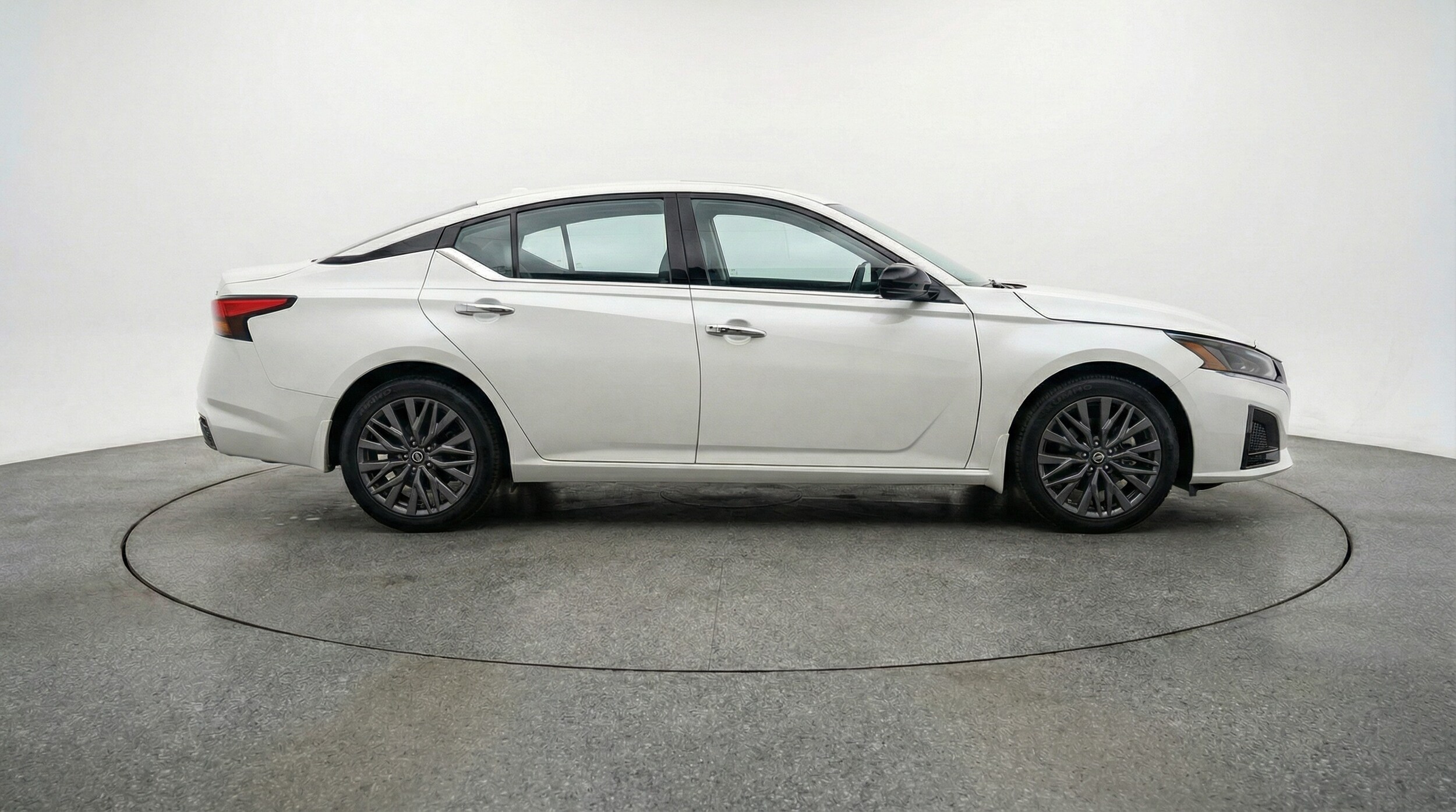 Thumbnail: 2025 Nissan Altima - 8