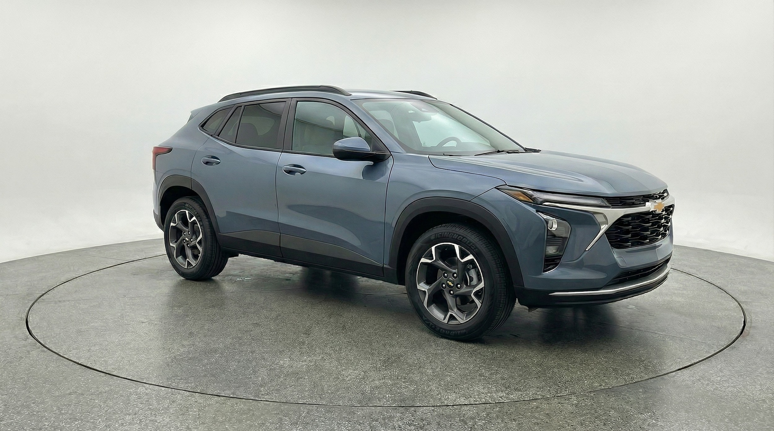 Thumbnail: 2025 Chevrolet Trax - 1