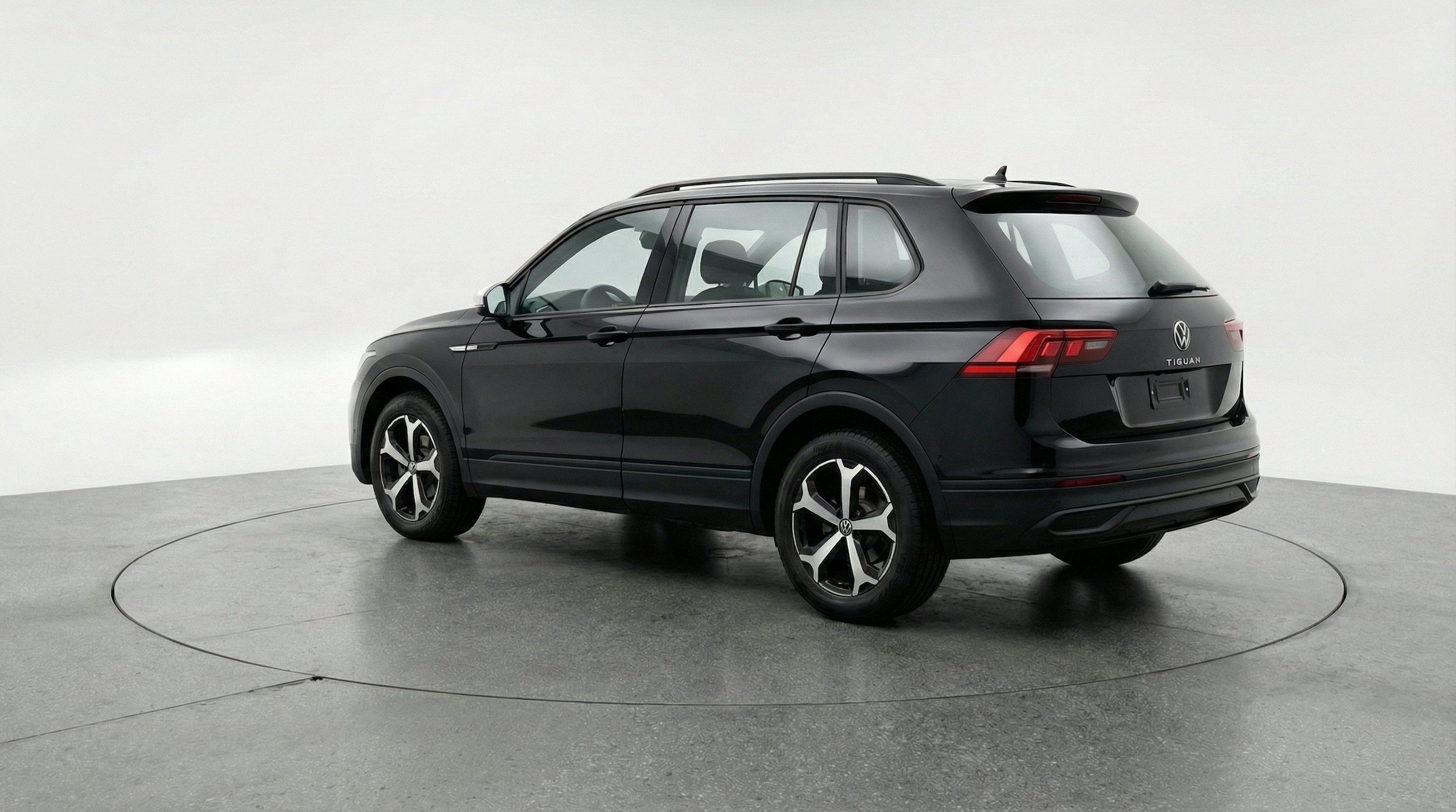 Thumbnail: 2026 Volkswagen Tiguan - 6