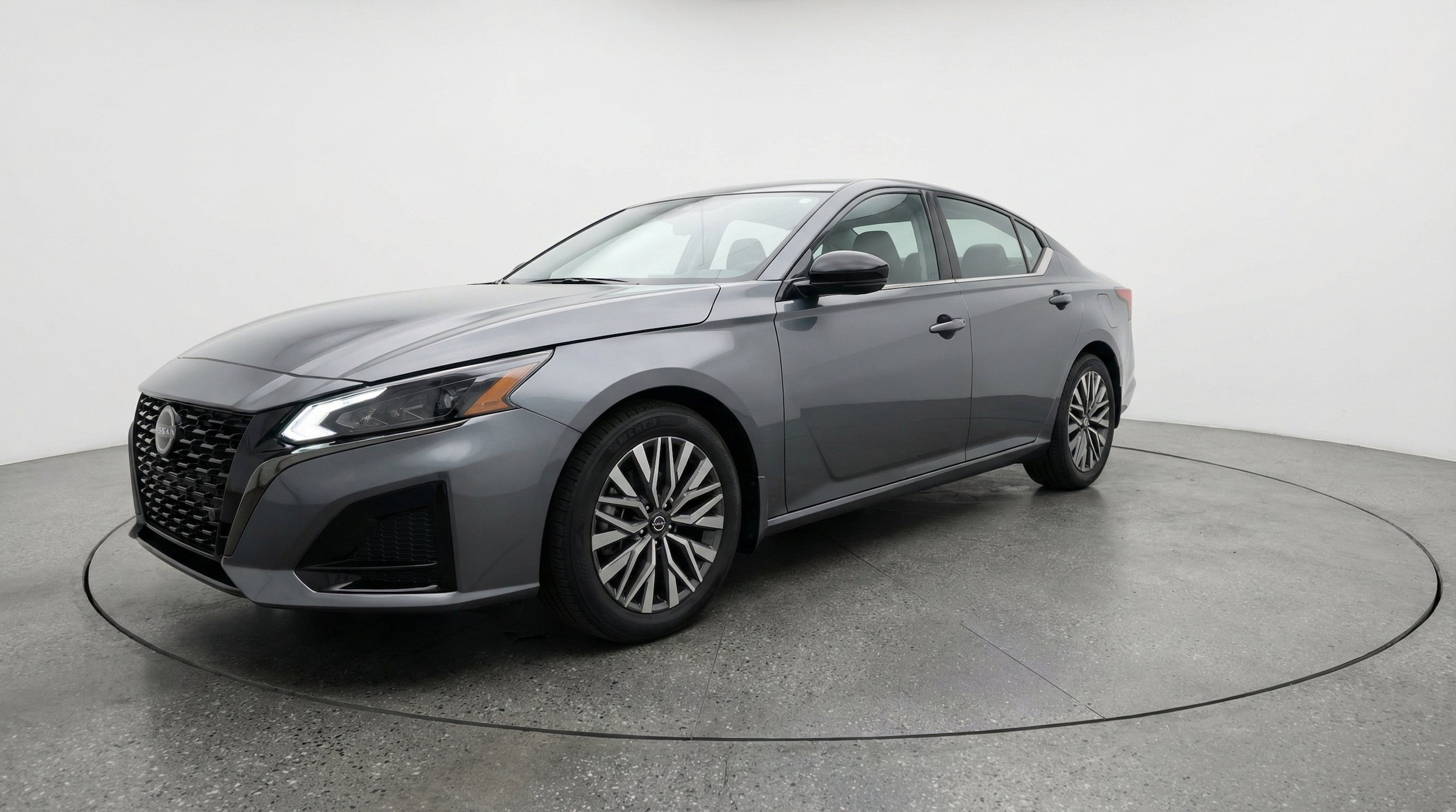 Thumbnail: 2025 Nissan Altima - 3