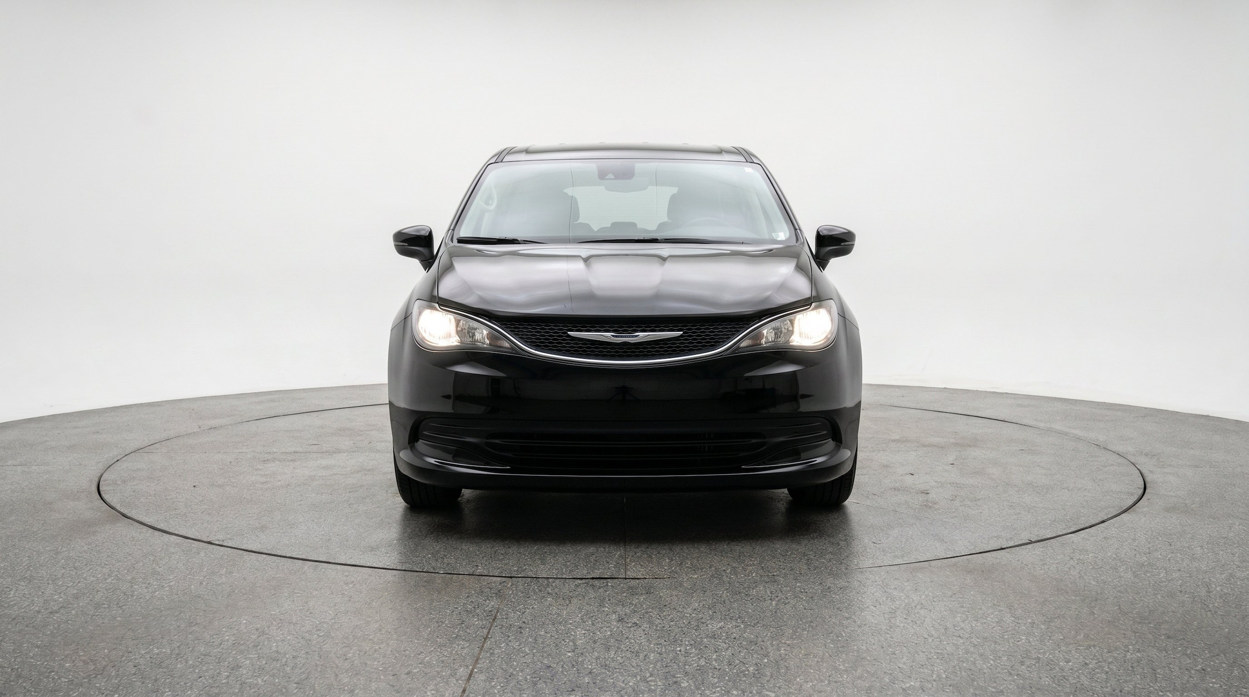 Thumbnail: 2024 Chrysler Voyager - 2