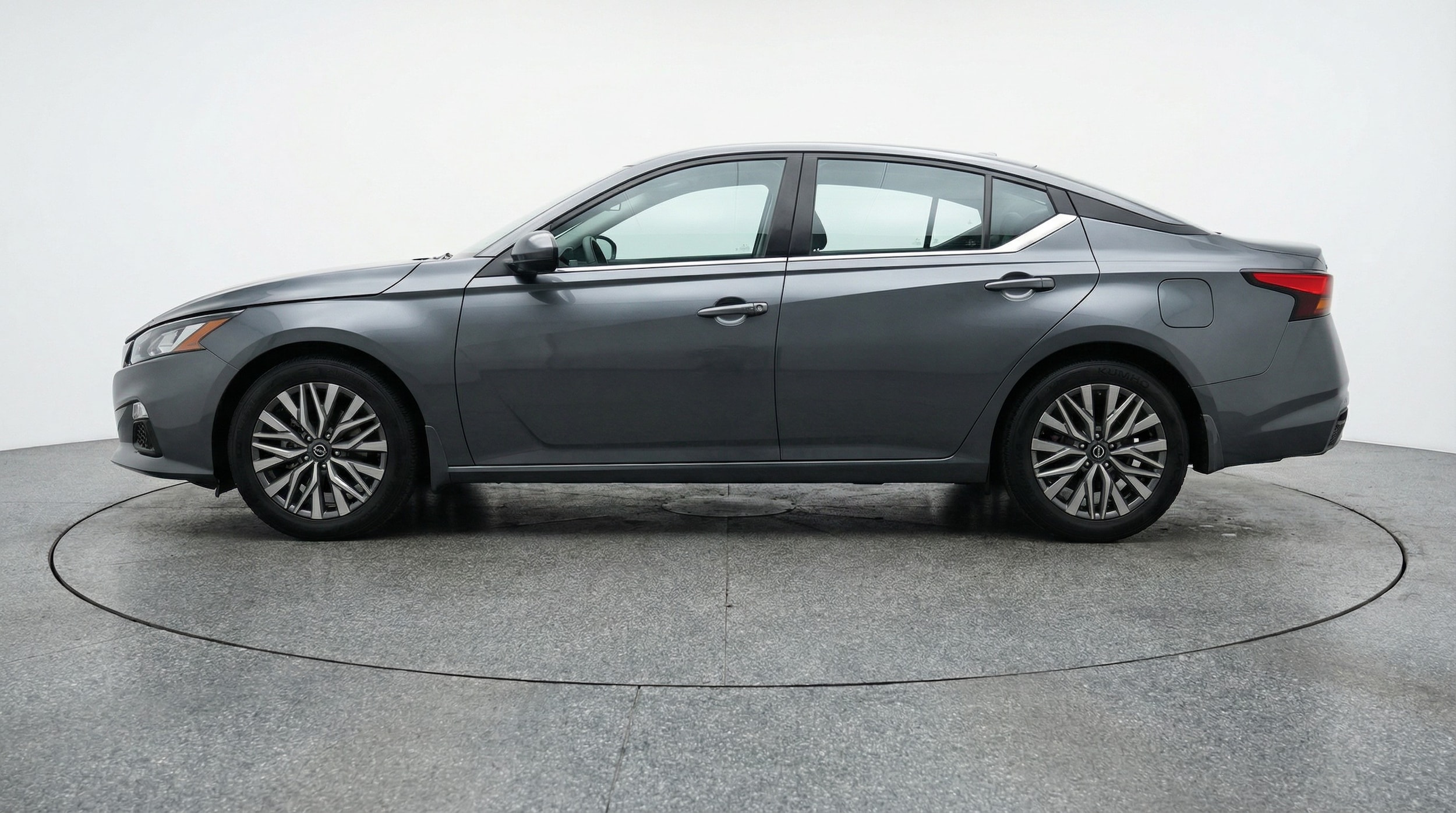 Thumbnail: 2025 Nissan Altima - 4