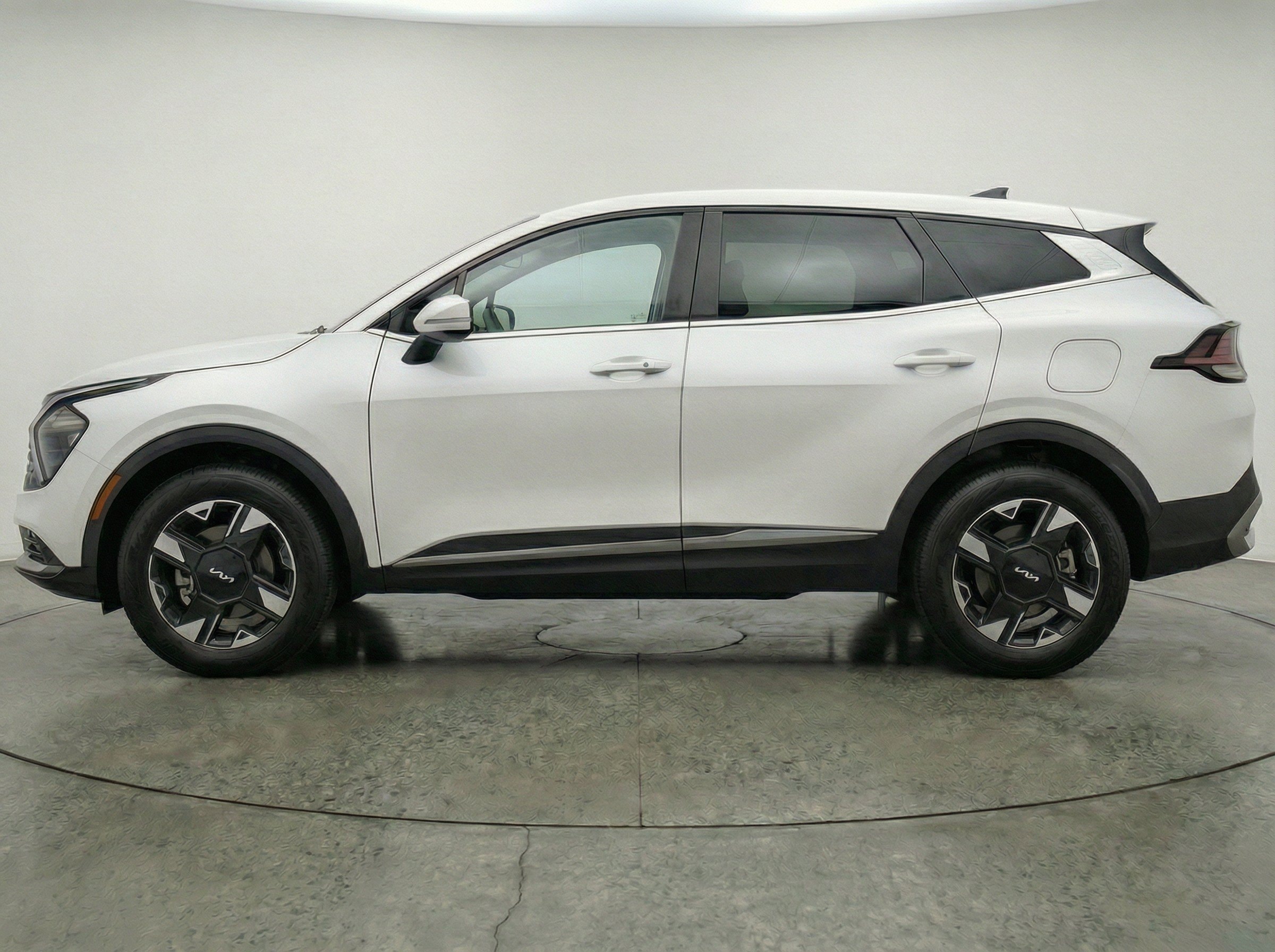 Thumbnail: 2026 Kia Sportage - 5