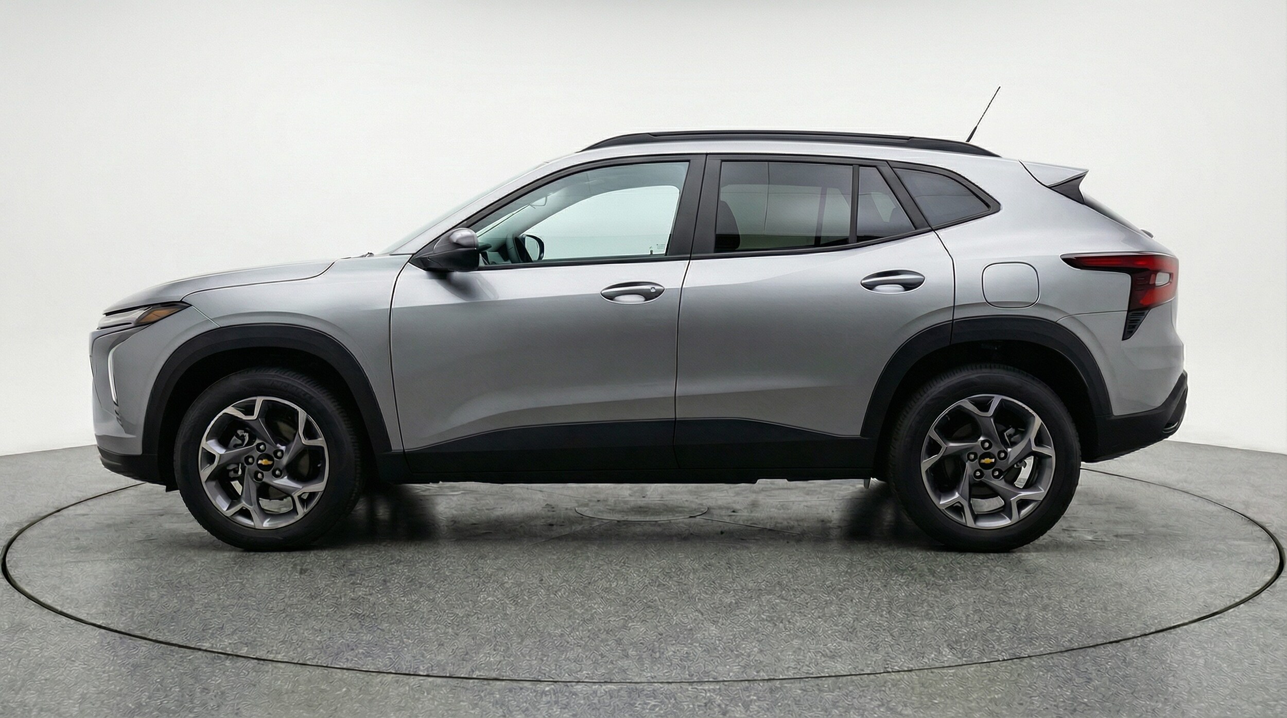 Thumbnail: 2025 Chevrolet Trax - 4