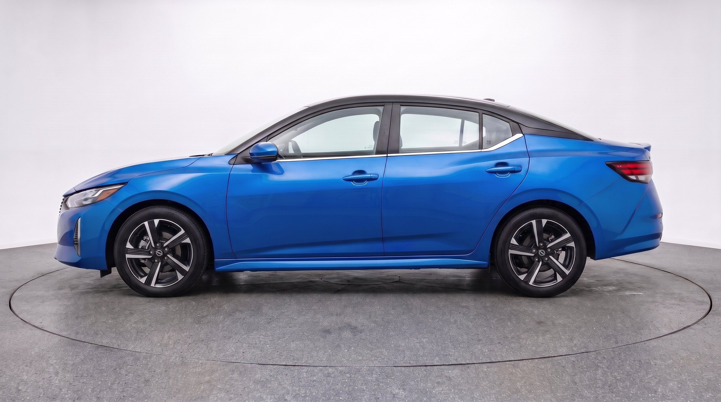 Thumbnail: 2025 Nissan Sentra - 5