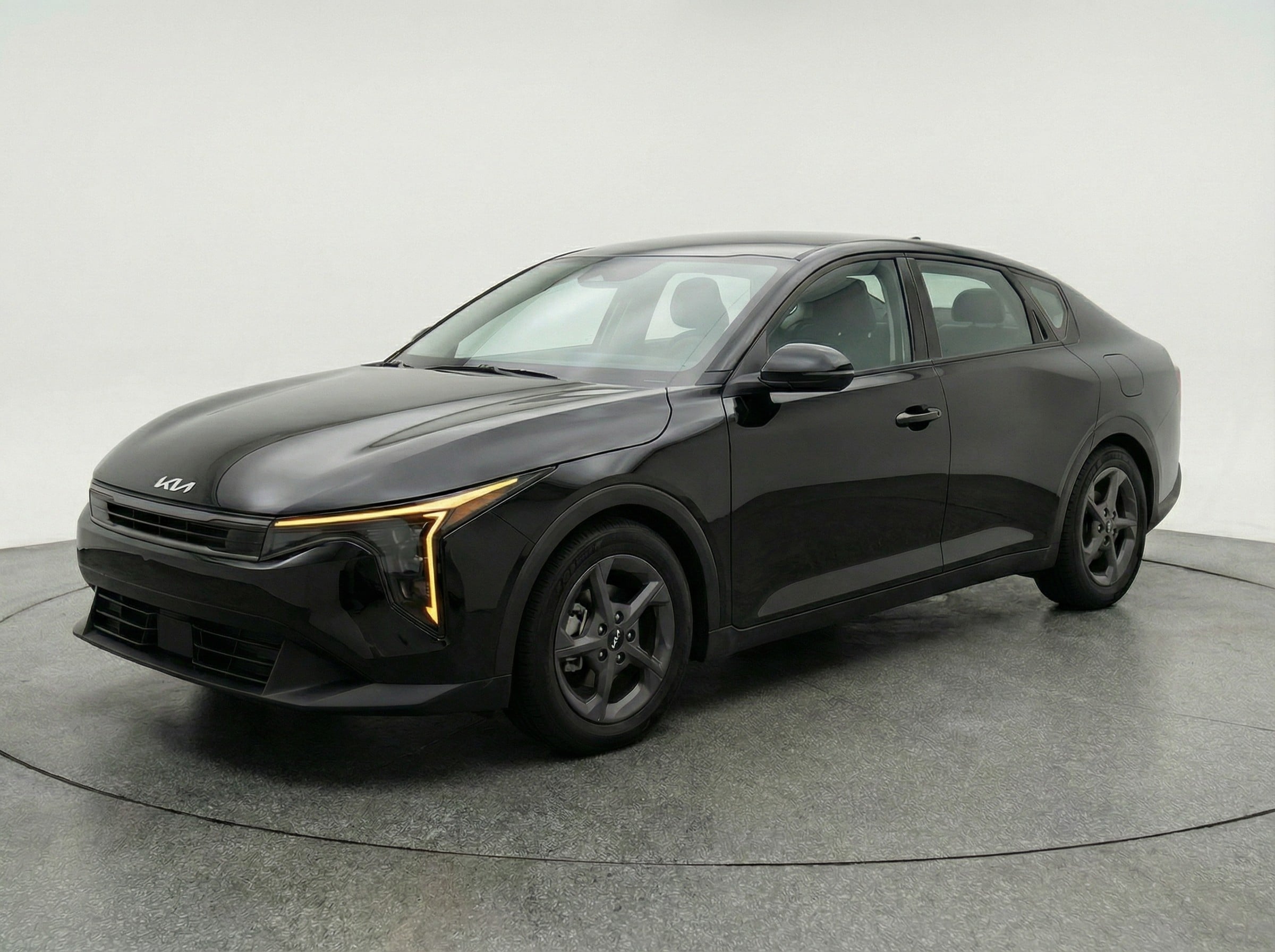 Thumbnail: 2025 Kia K4 - 3