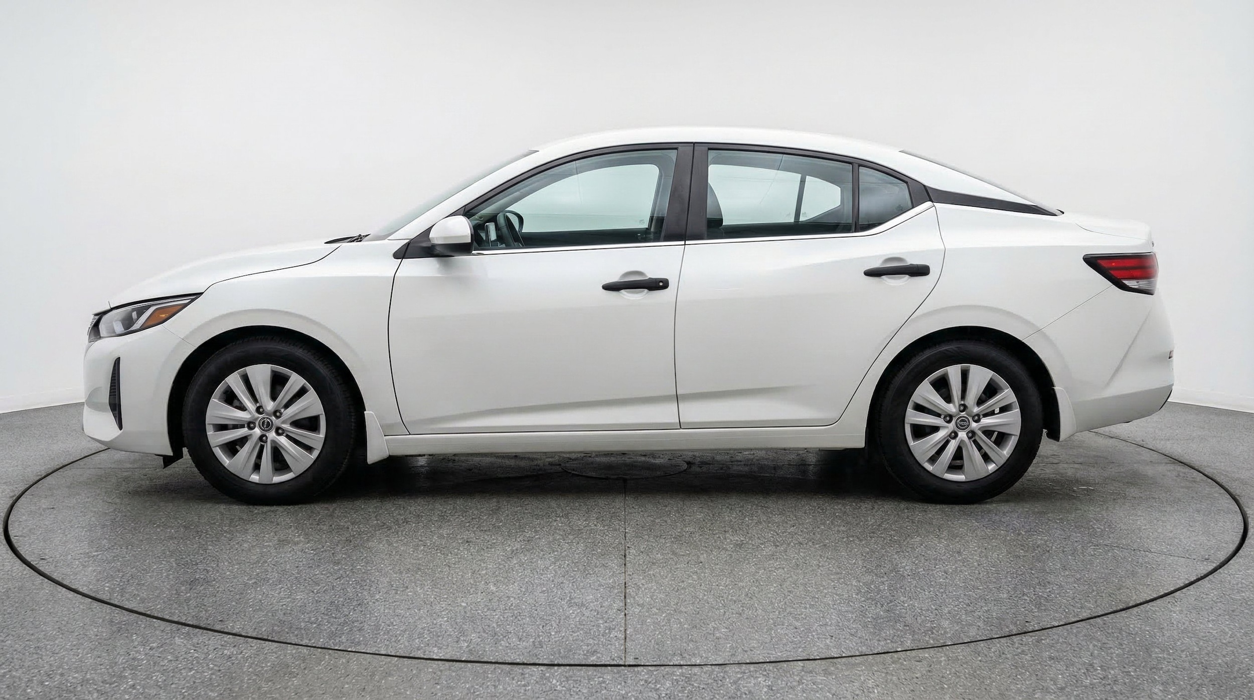 Thumbnail: 2025 Nissan Sentra - 5