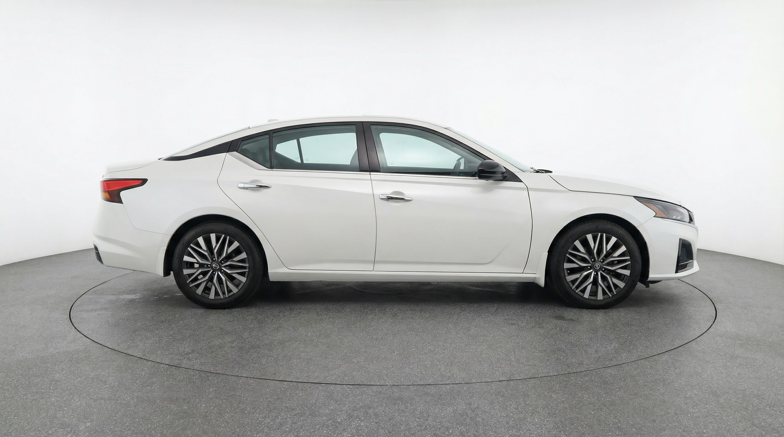 Thumbnail: 2025 Nissan Altima - 8