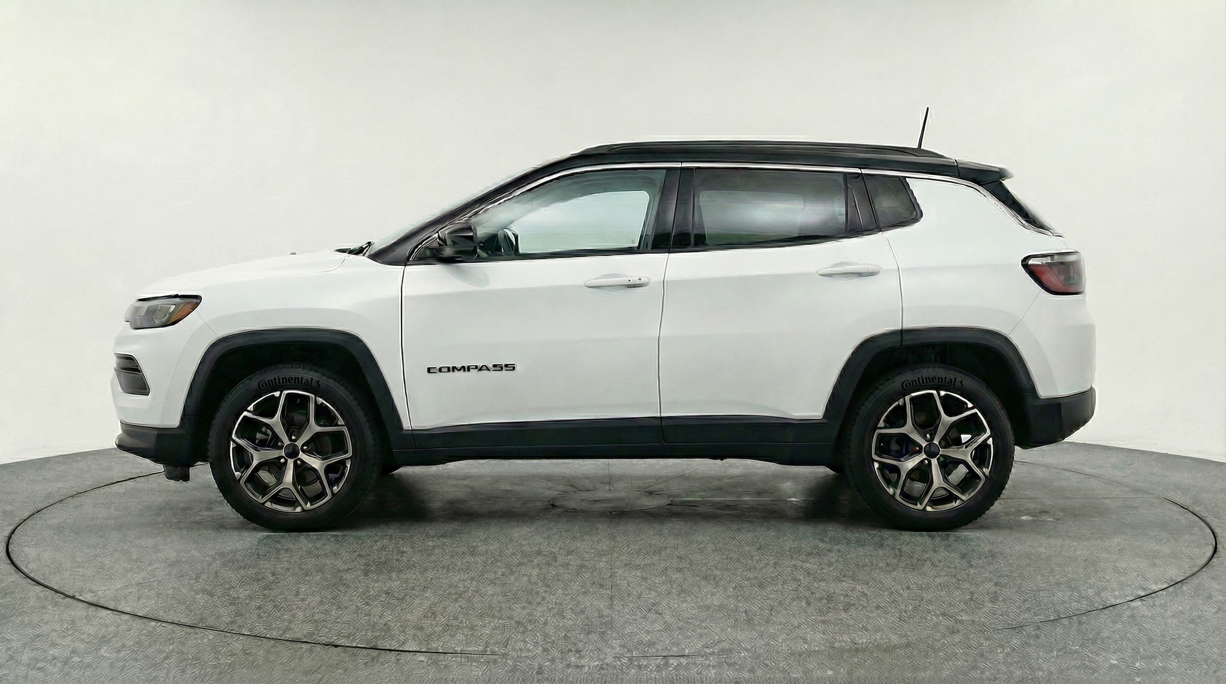 Thumbnail: 2025 Jeep Compass - 4