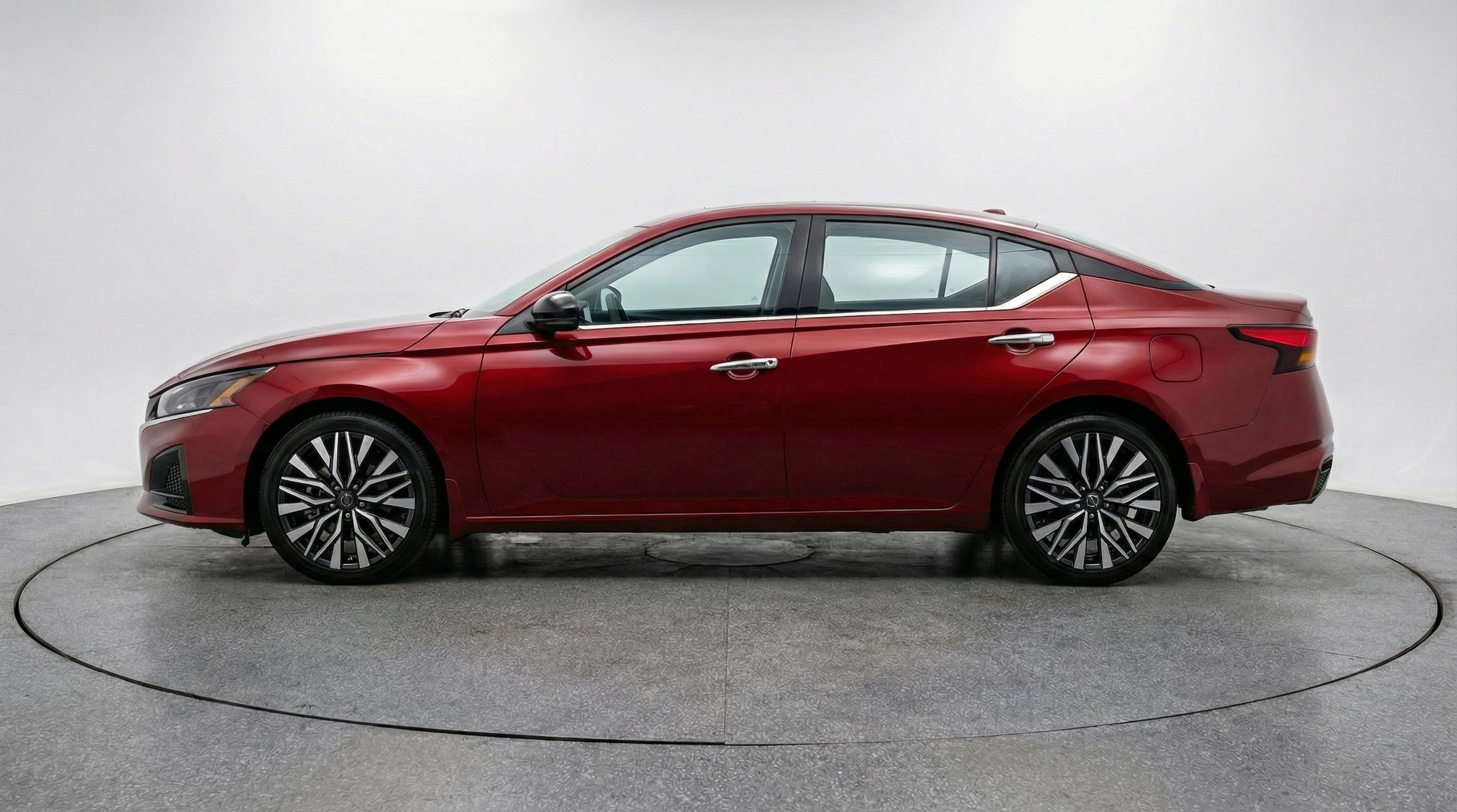 Thumbnail: 2025 Nissan Altima - 4