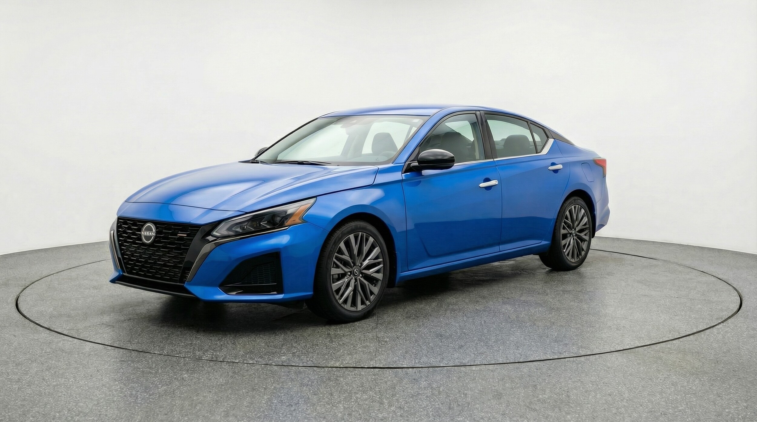 Thumbnail: 2025 Nissan Altima - 3