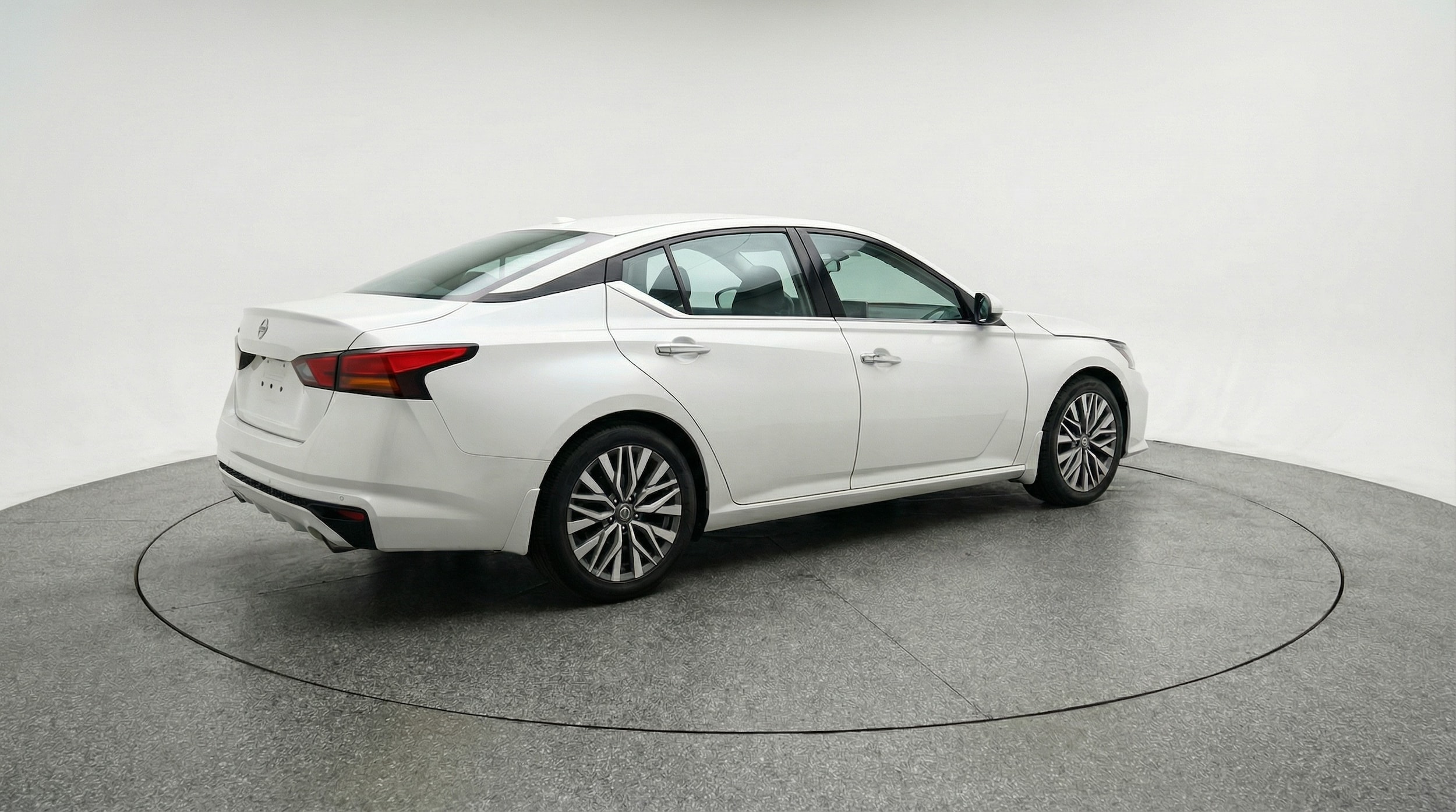 Thumbnail: 2025 Nissan Altima - 7