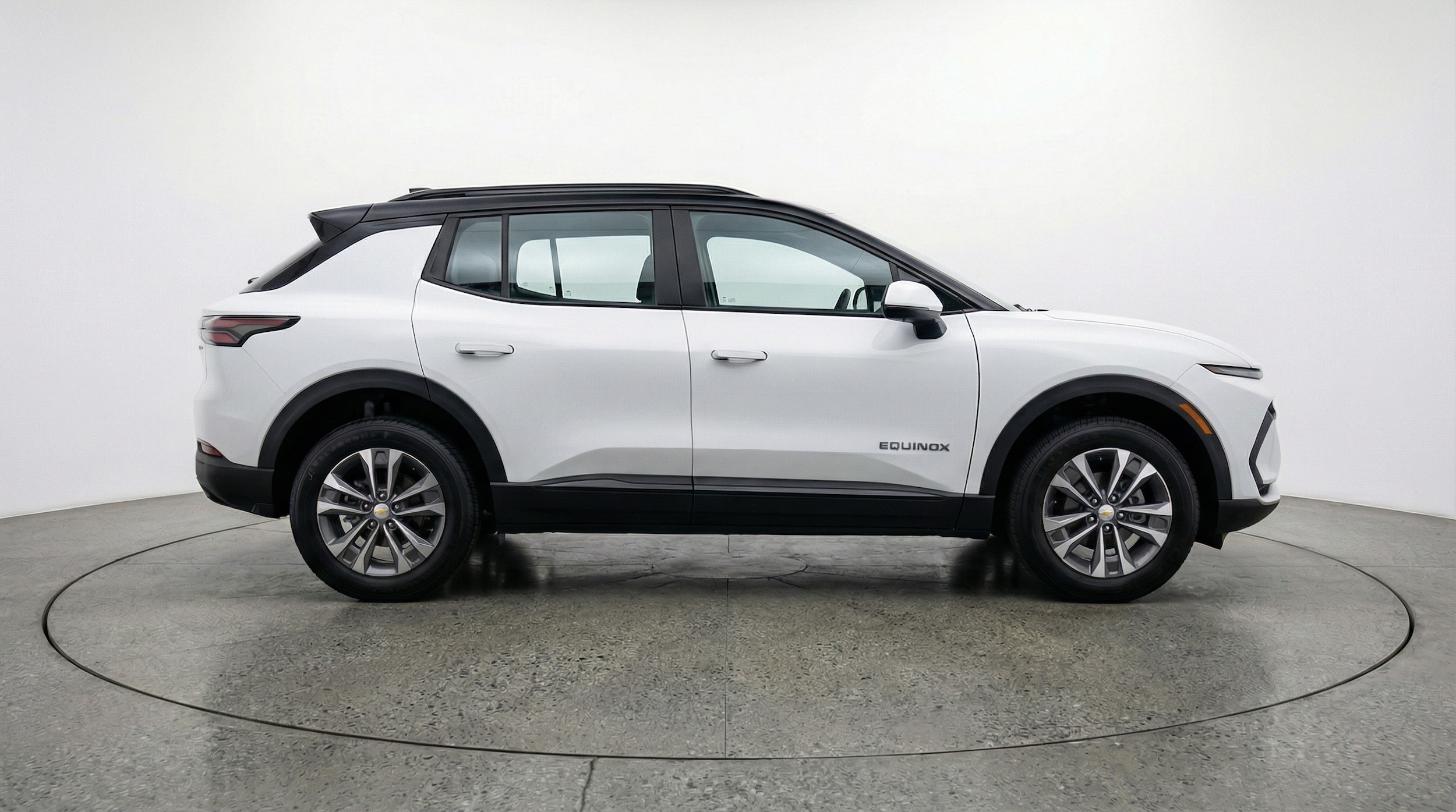 Thumbnail: 2025 Chevrolet Equinox - 8