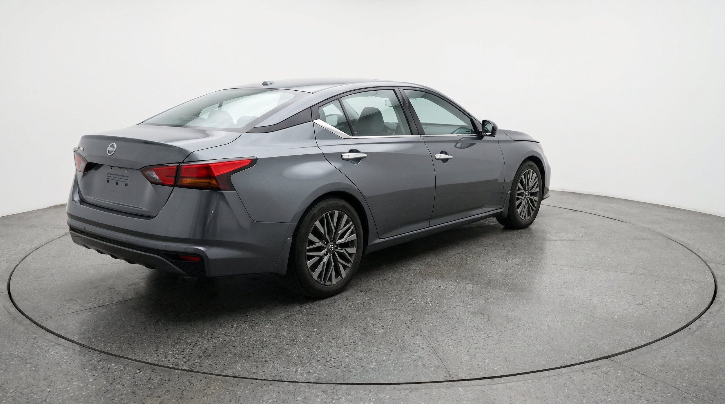 Thumbnail: 2025 Nissan Altima - 9