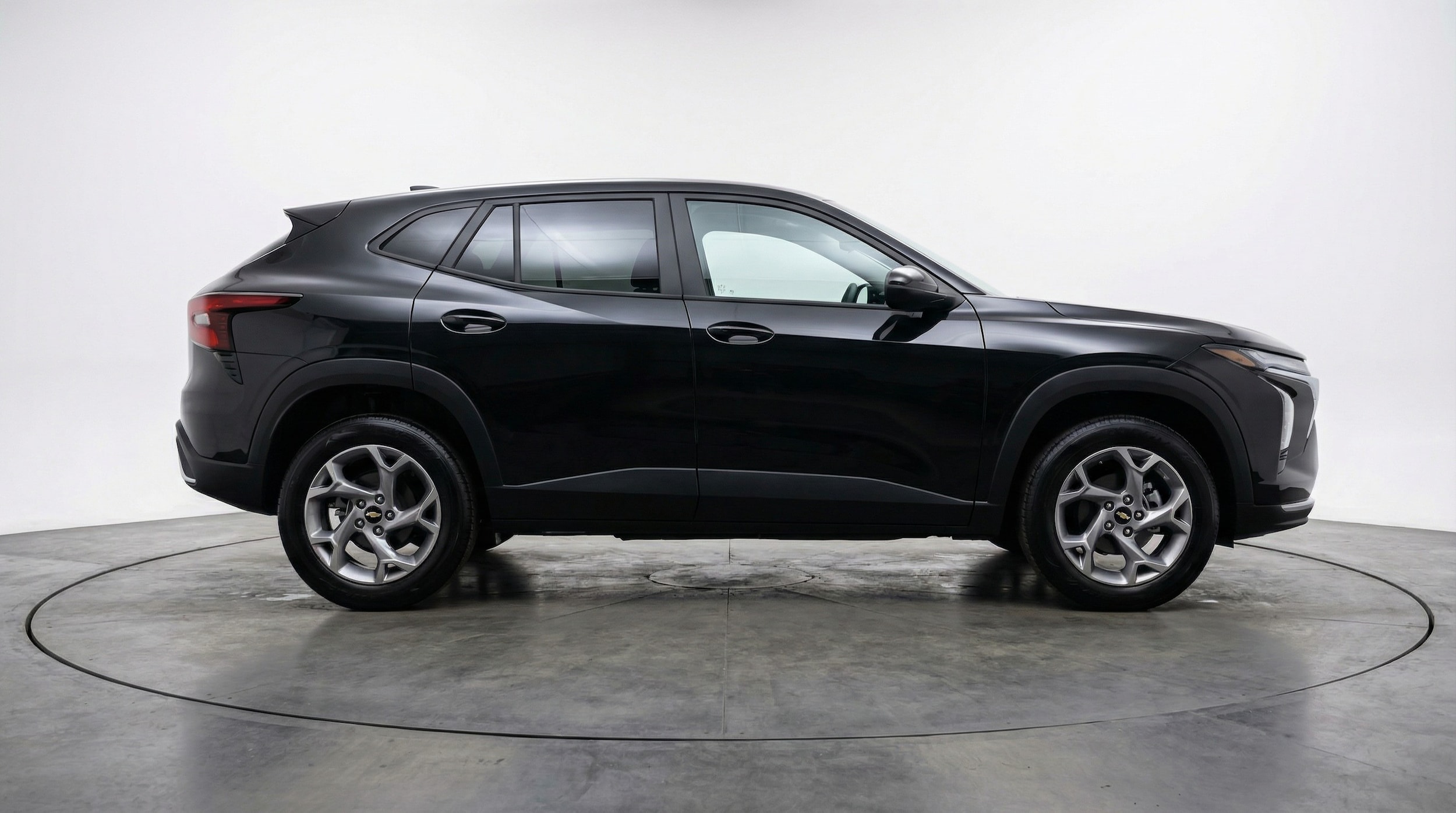 Thumbnail: 2025 Chevrolet Trax - 8