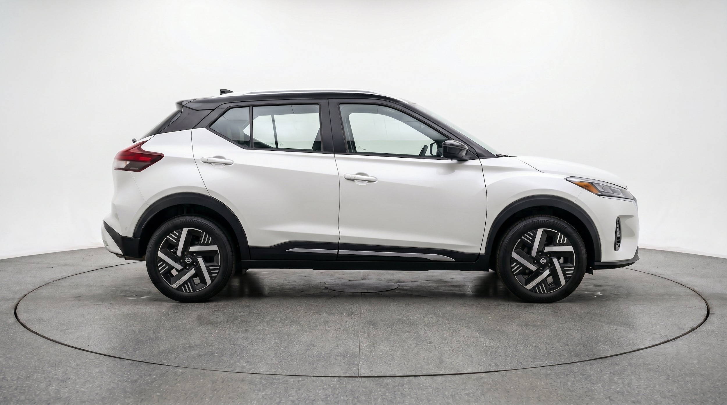 Thumbnail: 2026 Nissan Kicks - 11