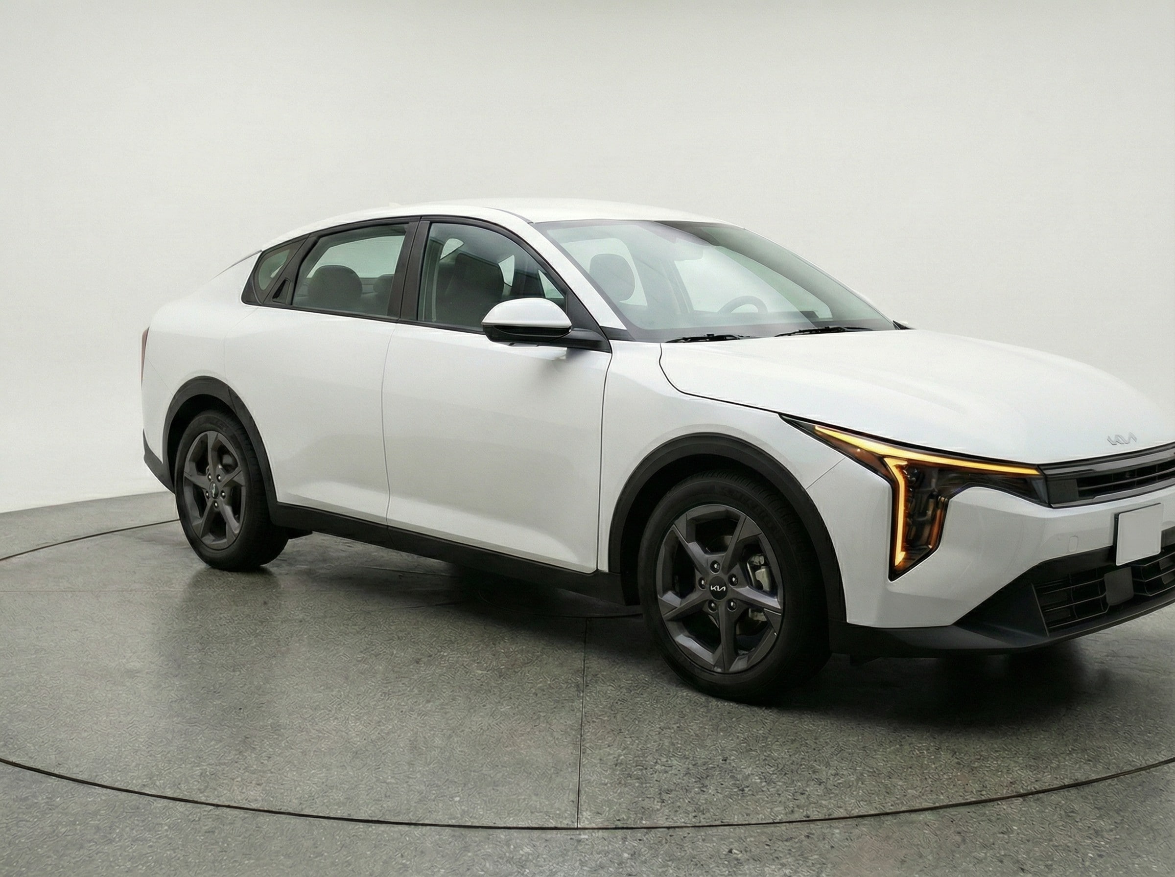 Thumbnail: 2025 Kia K4 - 1