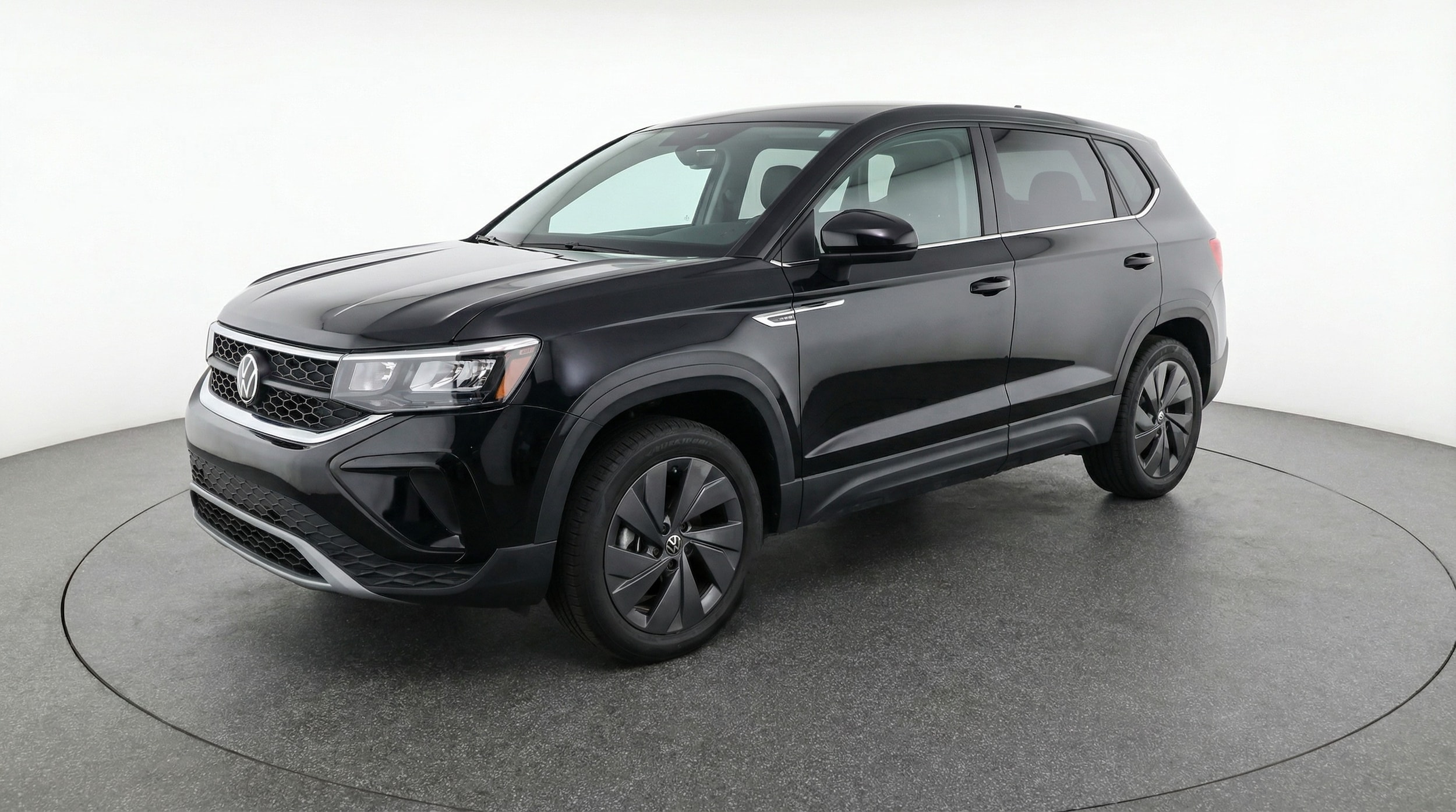 Thumbnail: 2025 Volkswagen Taos - 3