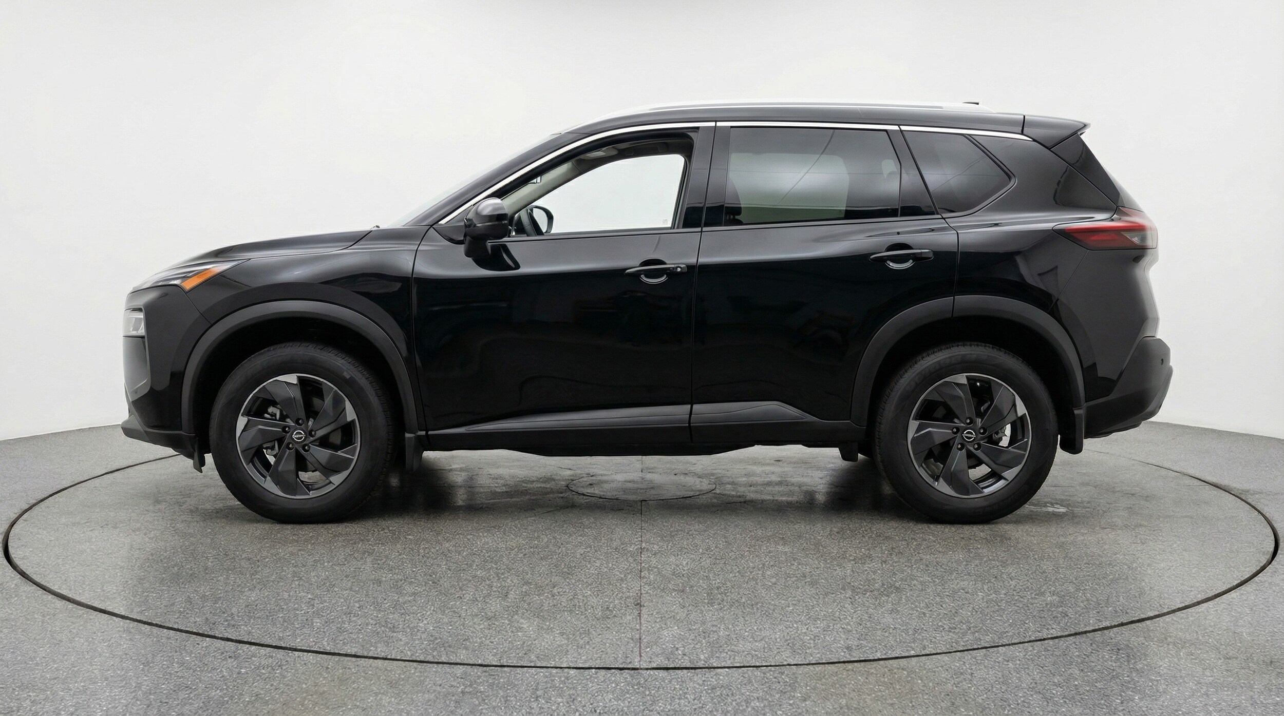 Thumbnail: 2025 Nissan Rogue - 4