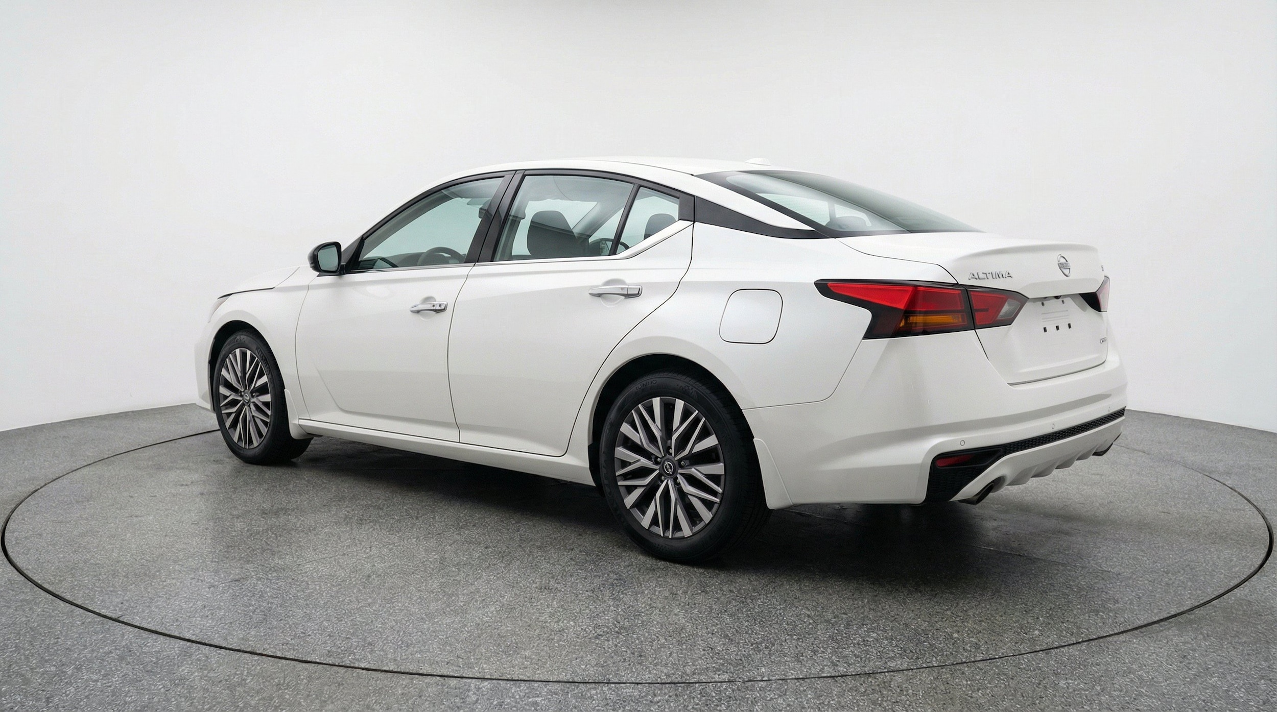 Thumbnail: 2025 Nissan Altima - 6