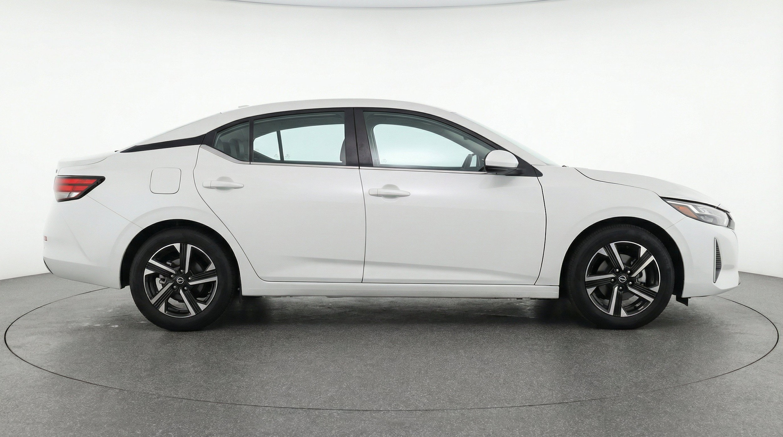 Thumbnail: 2025 Nissan Sentra - 11