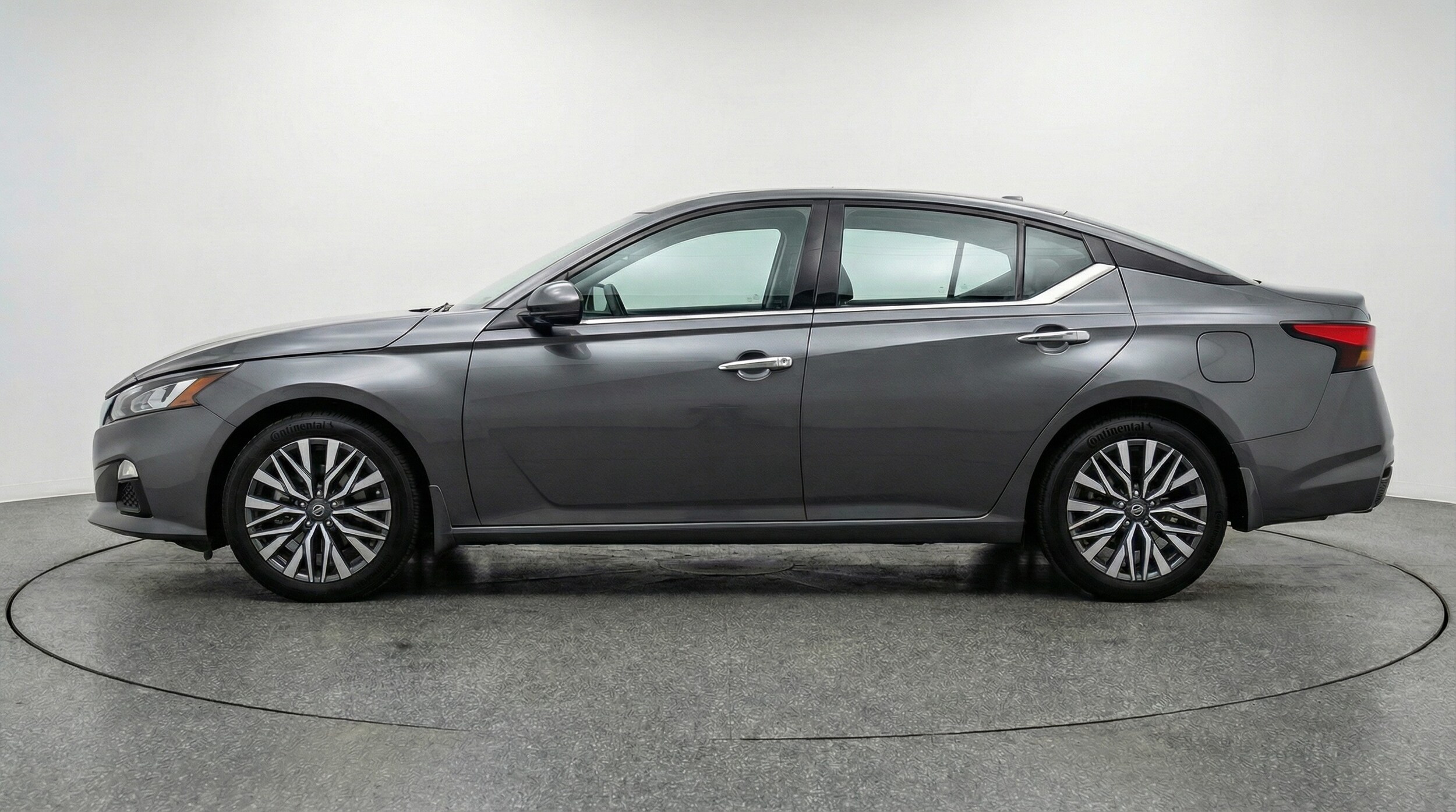 Thumbnail: 2025 Nissan Altima - 4