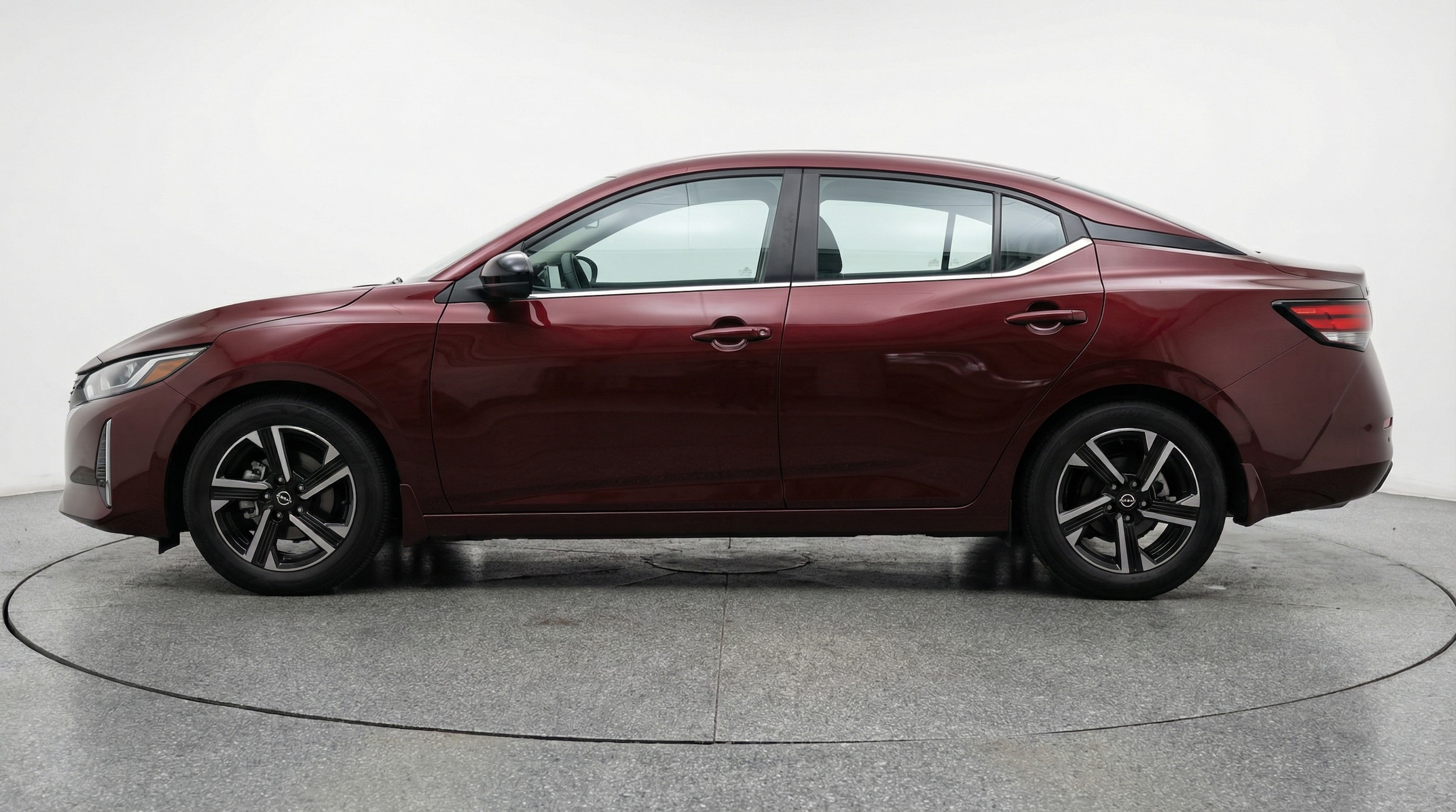 Thumbnail: 2025 Nissan Sentra - 4