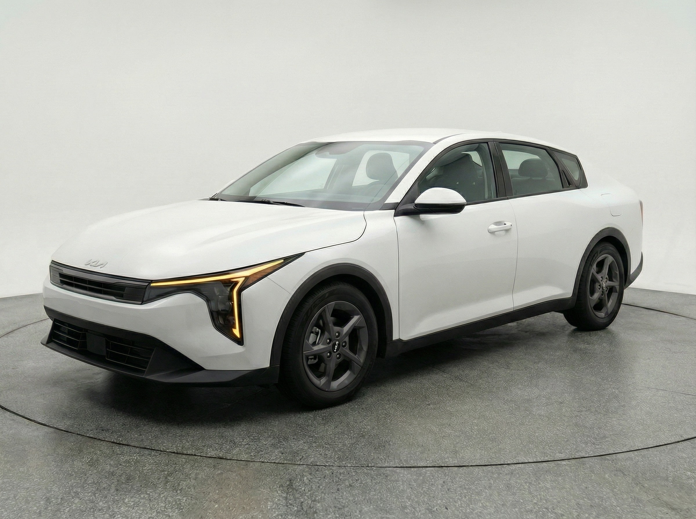 Thumbnail: 2025 Kia K4 - 3