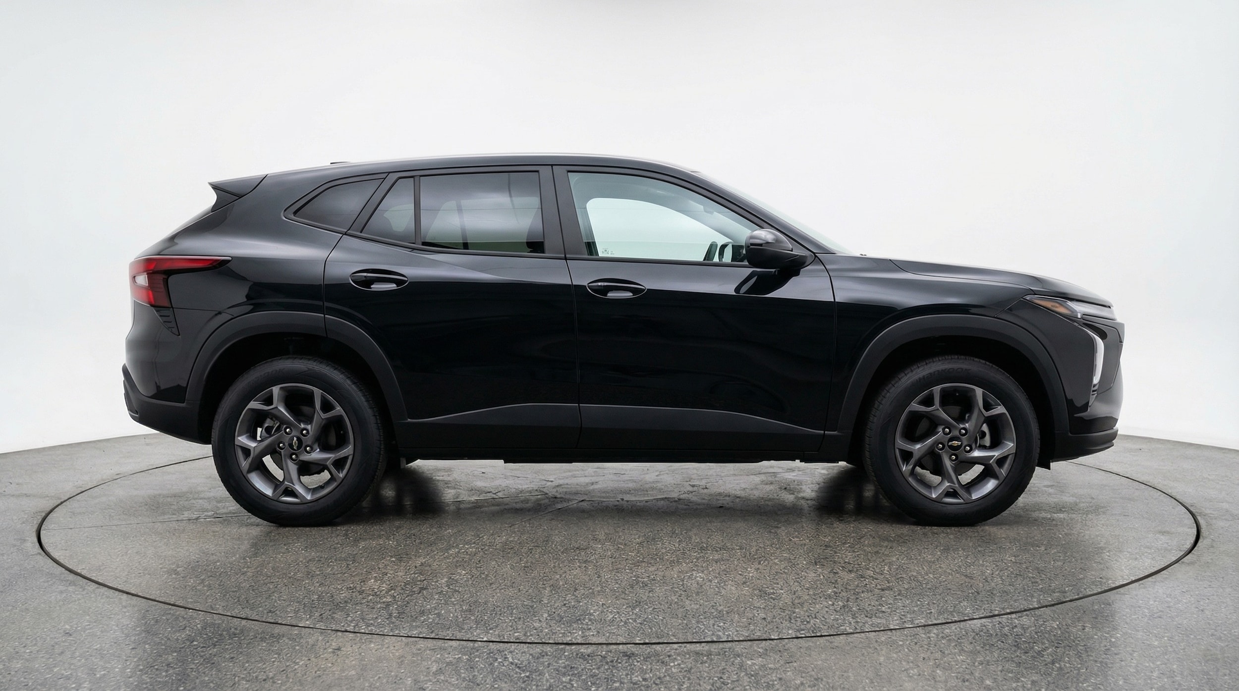 Thumbnail: 2025 Chevrolet Trax - 8