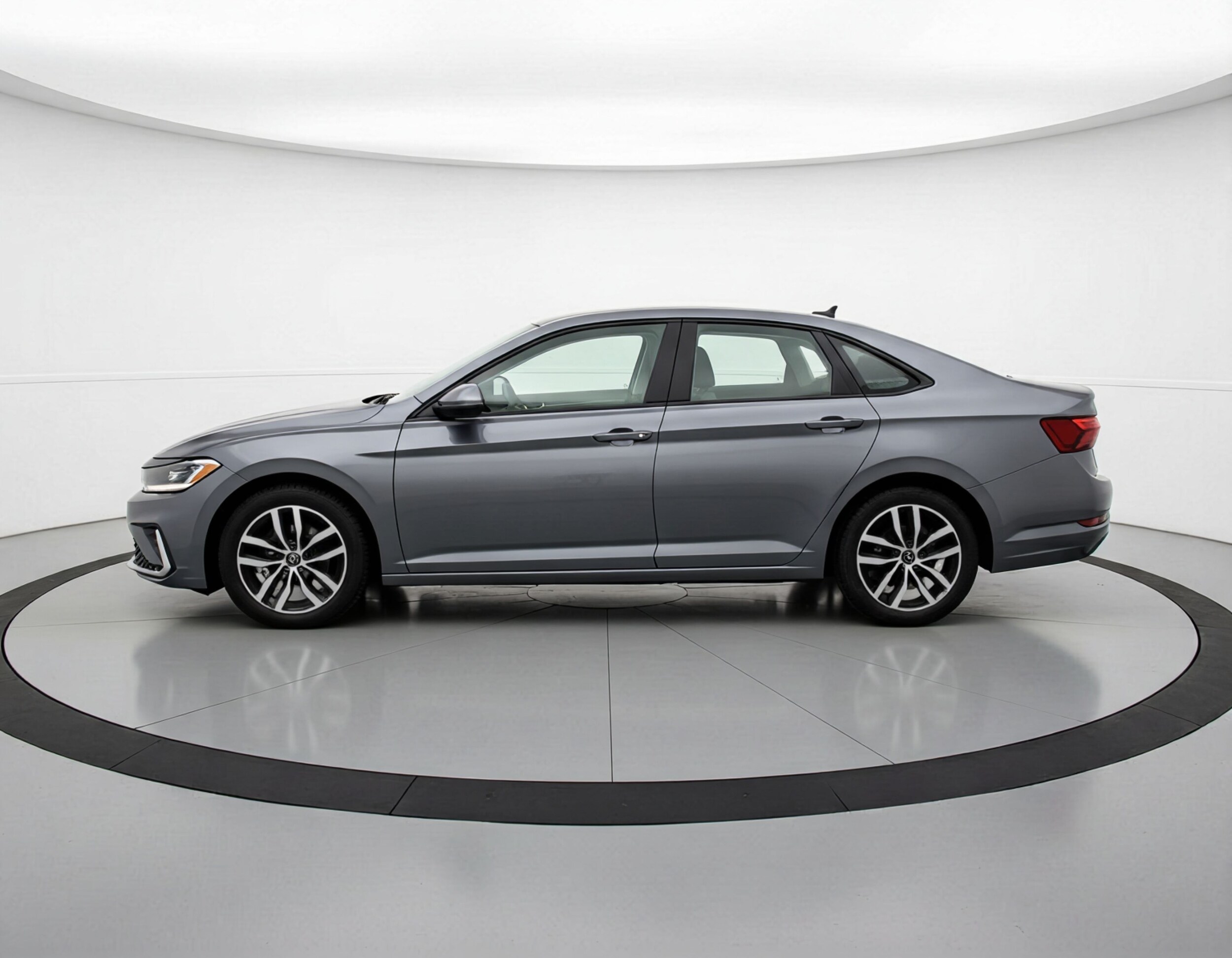 Thumbnail: 2025 Volkswagen Jetta - 4