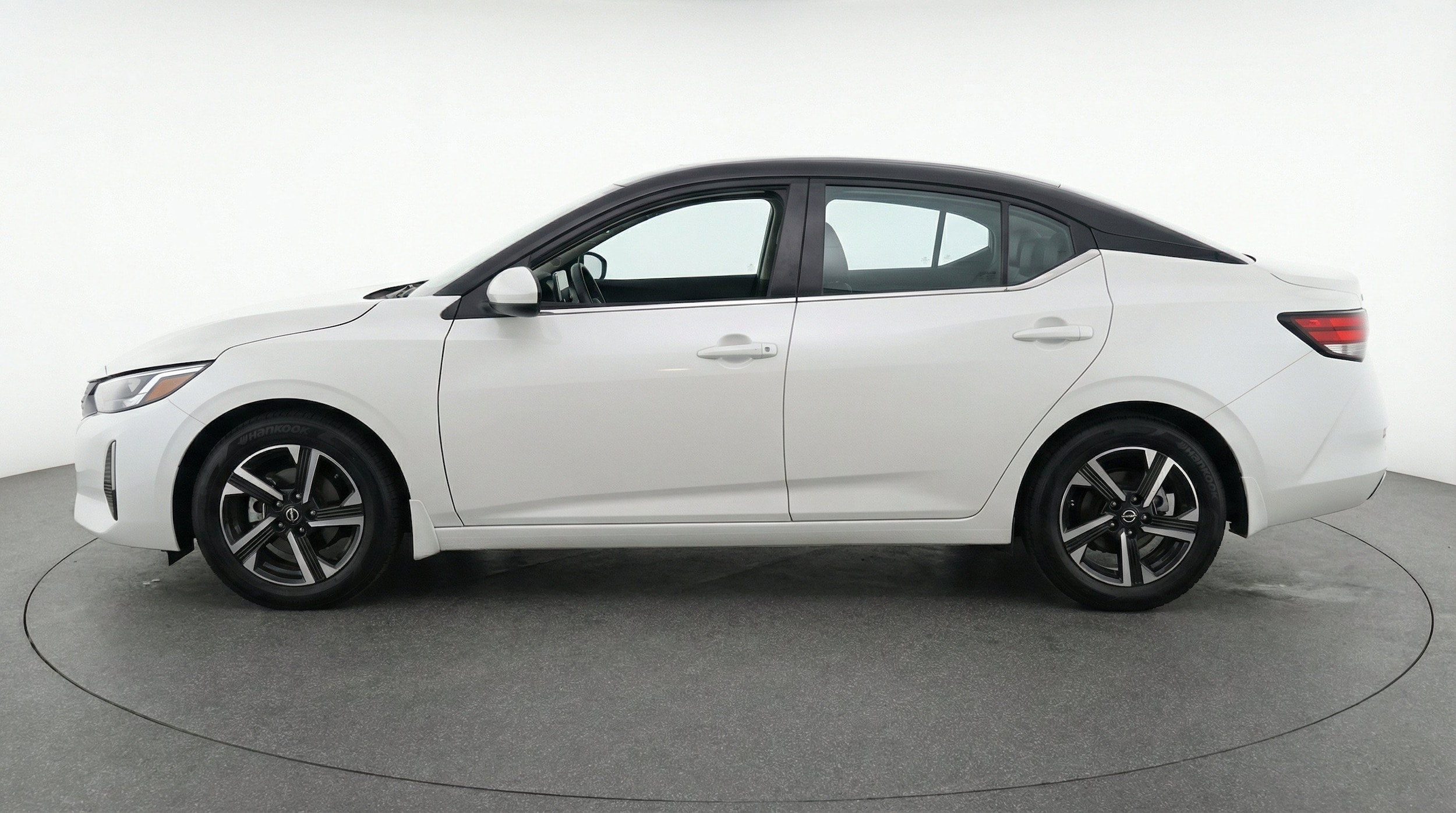 Thumbnail: 2025 Nissan Sentra - 5