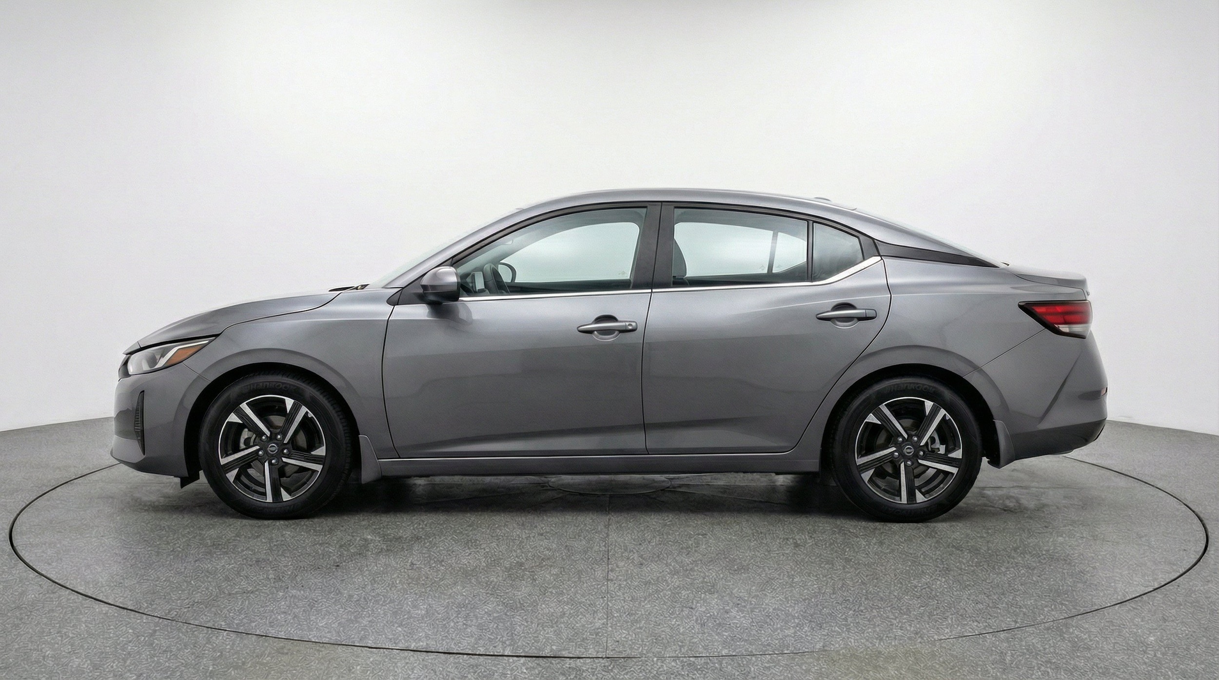 Thumbnail: 2025 Nissan Sentra - 5