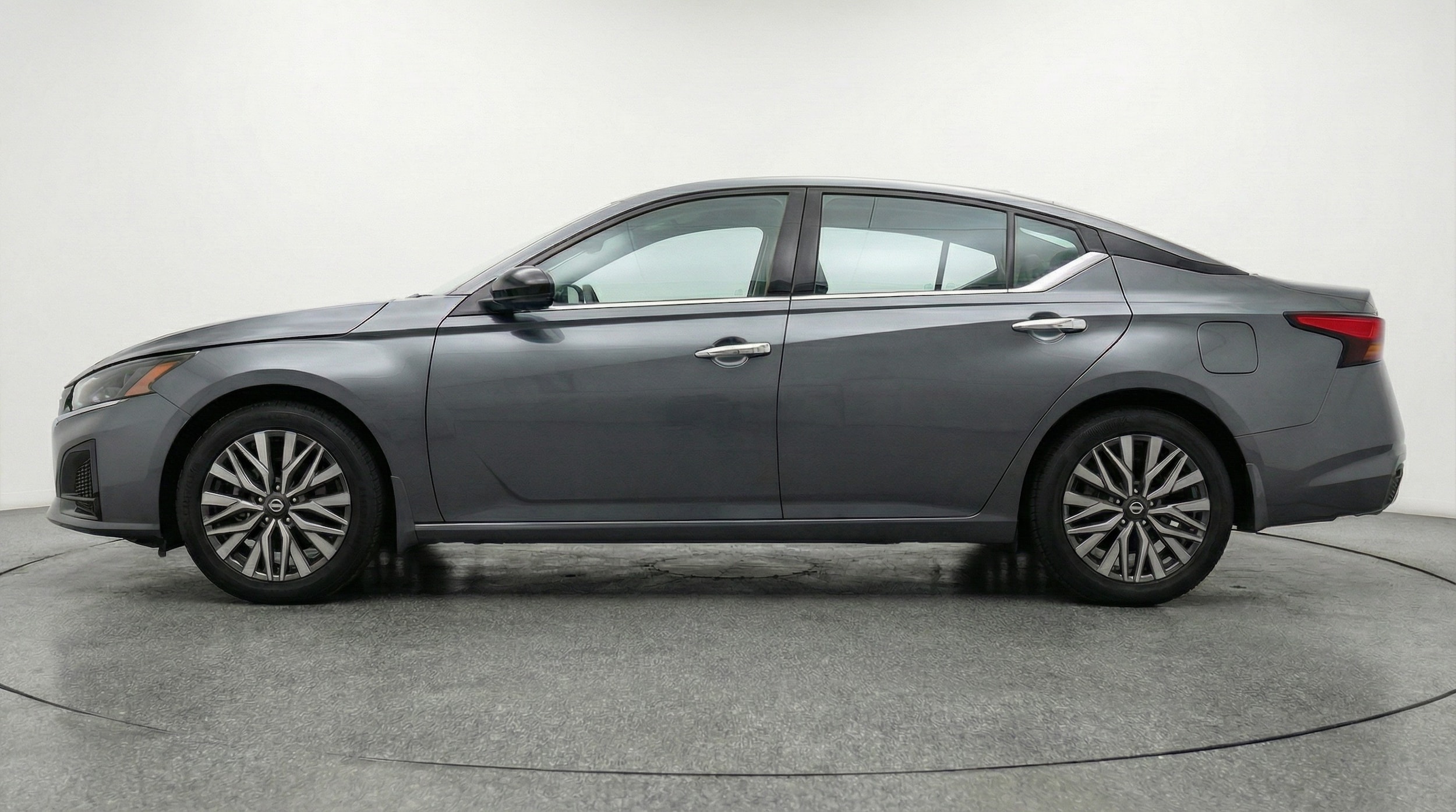 Thumbnail: 2025 Nissan Altima - 4