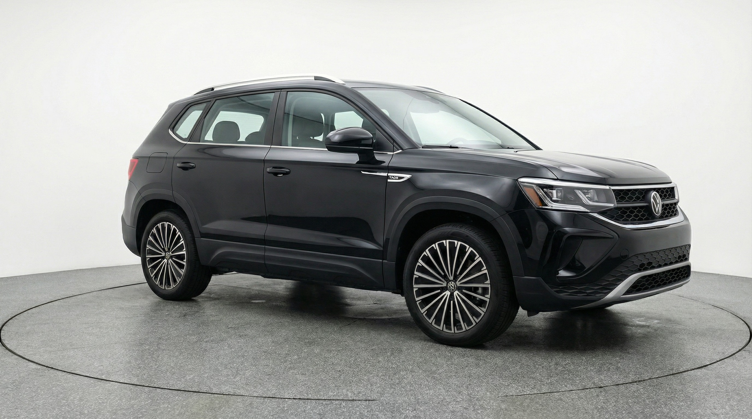 Thumbnail: 2025 Volkswagen Taos - 1