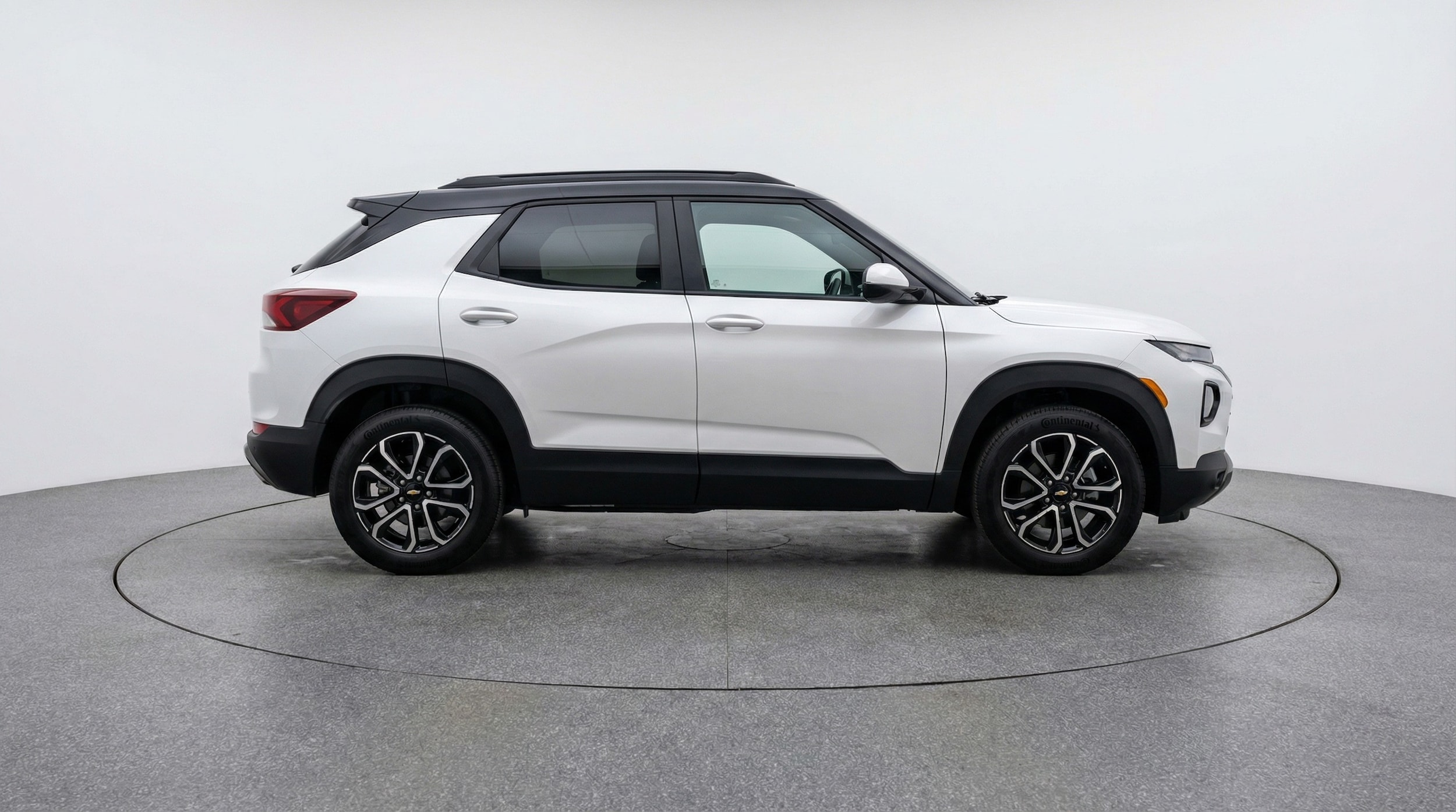 Thumbnail: 2025 Chevrolet TrailBlazer - 8