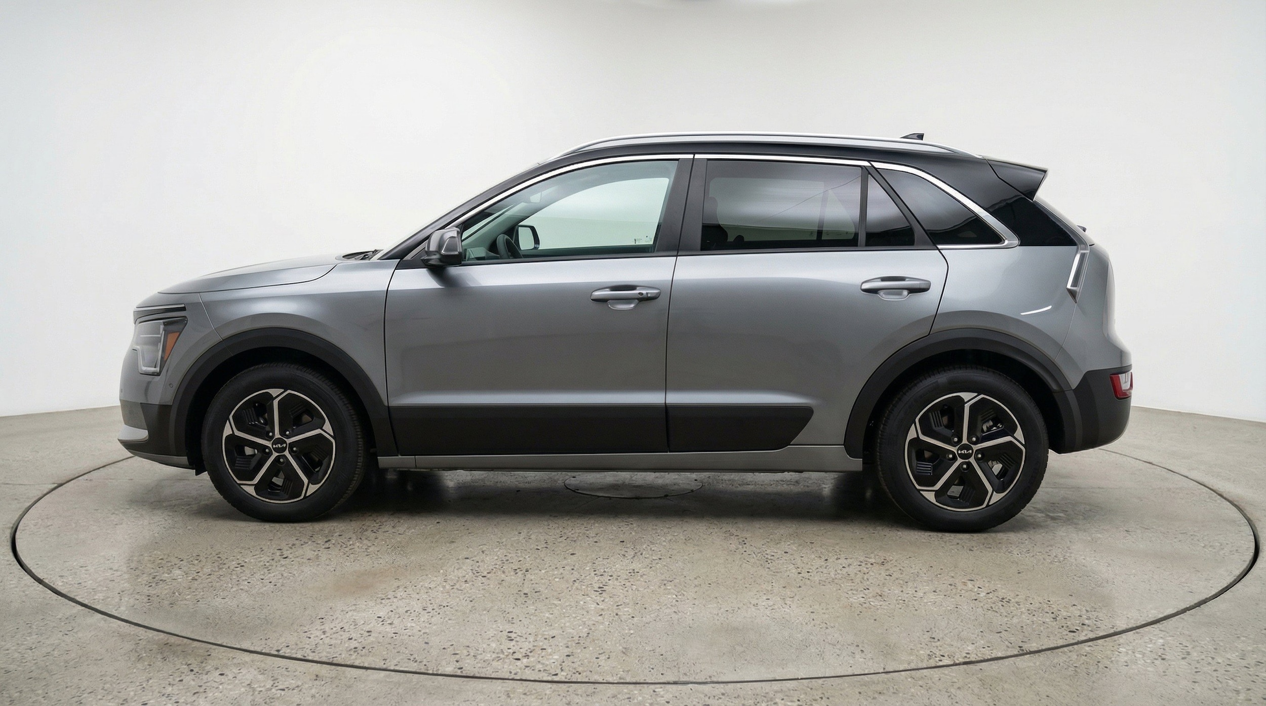 Thumbnail: 2026 Kia Niro - 5