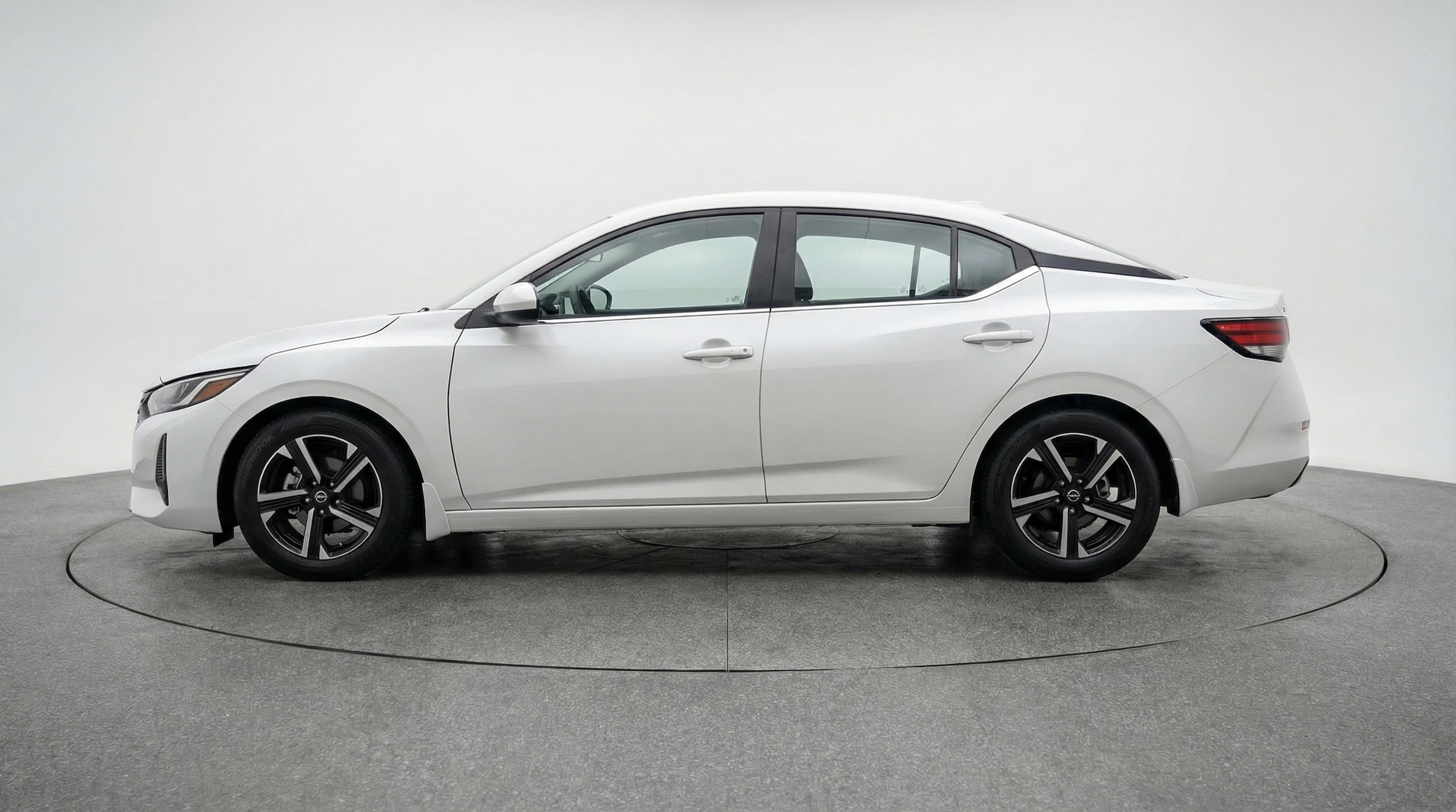 Thumbnail: 2025 Nissan Sentra - 4