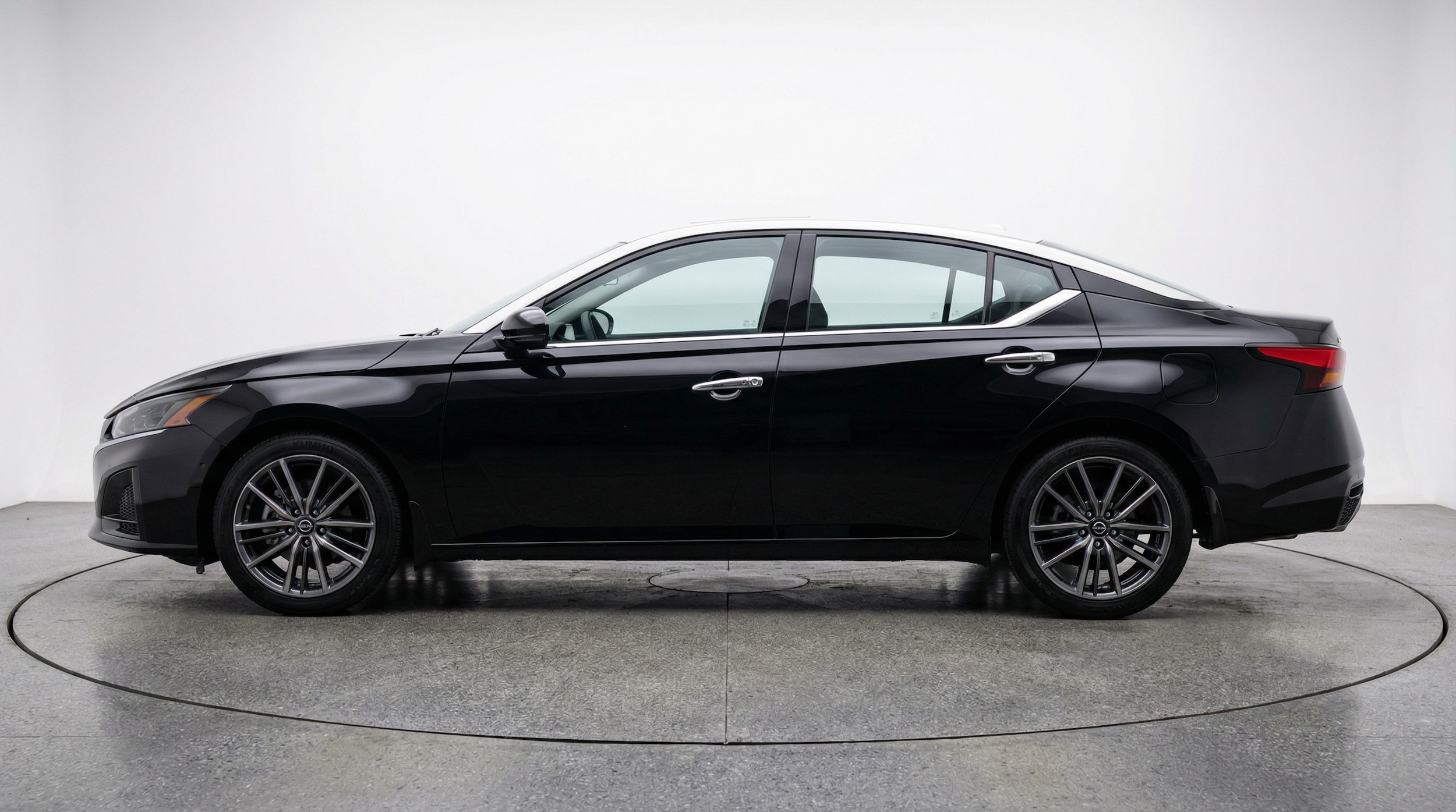 Thumbnail: 2025 Nissan Altima - 4
