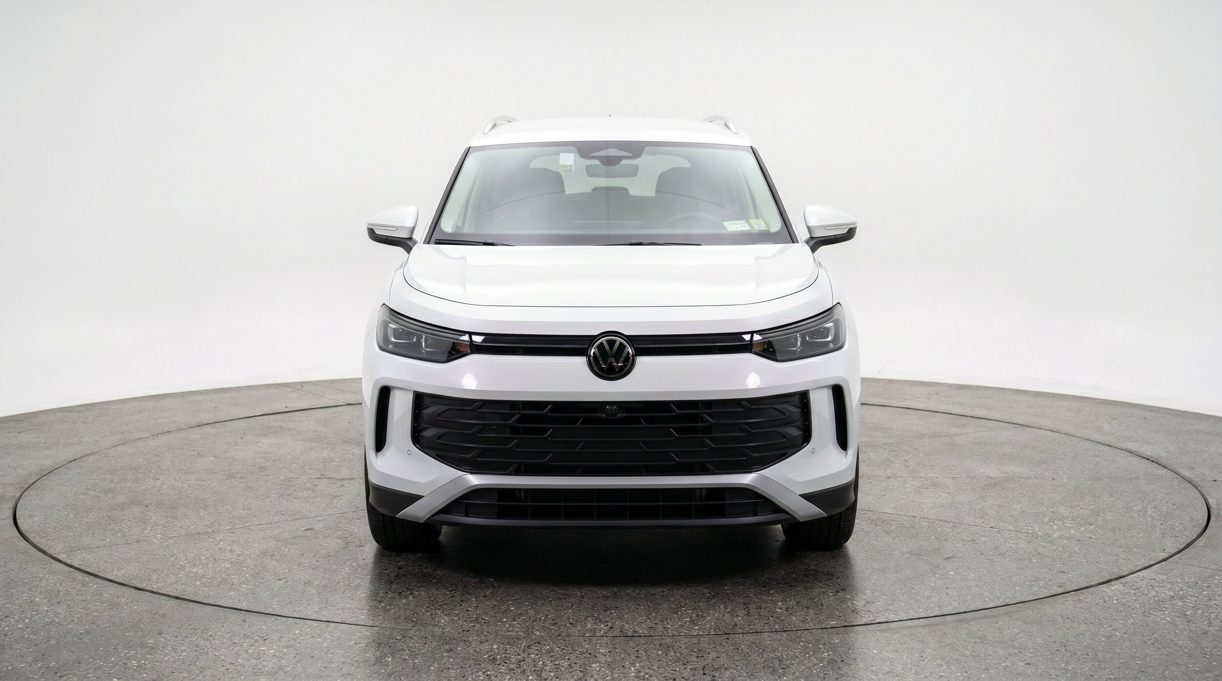 Thumbnail: 2026 Volkswagen Tiguan - 2