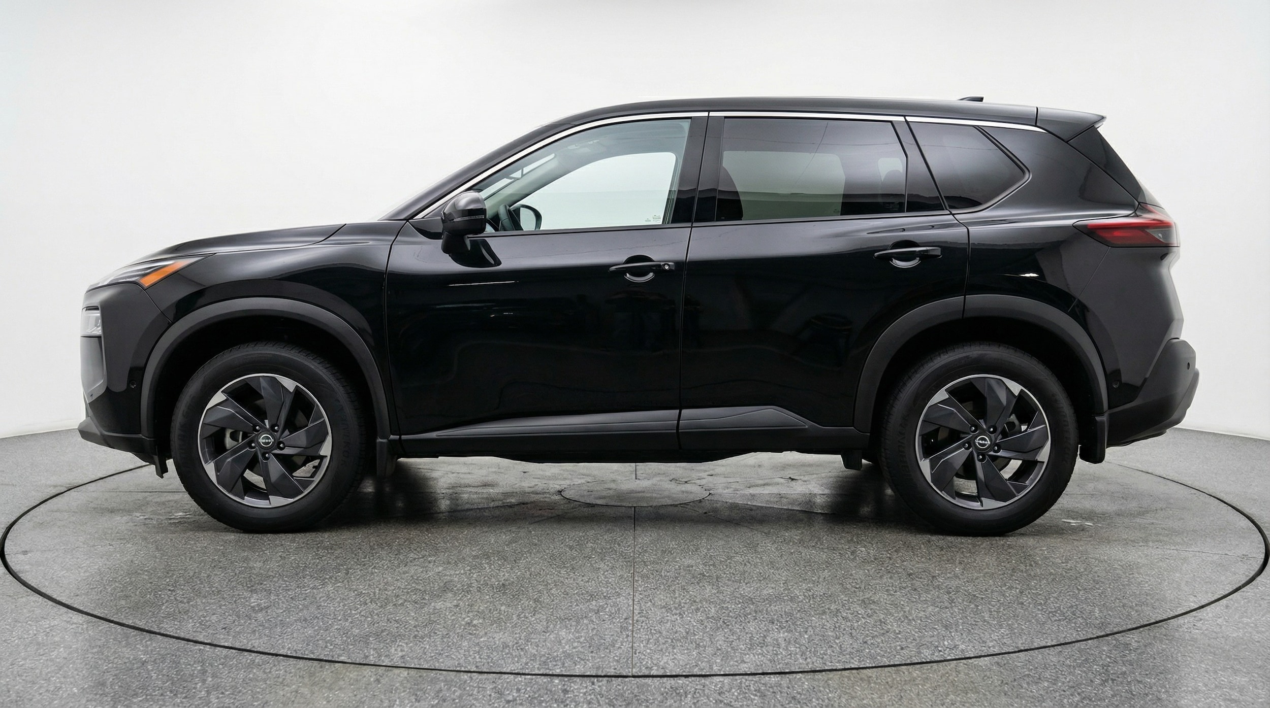 Thumbnail: 2025 Nissan Rogue - 4