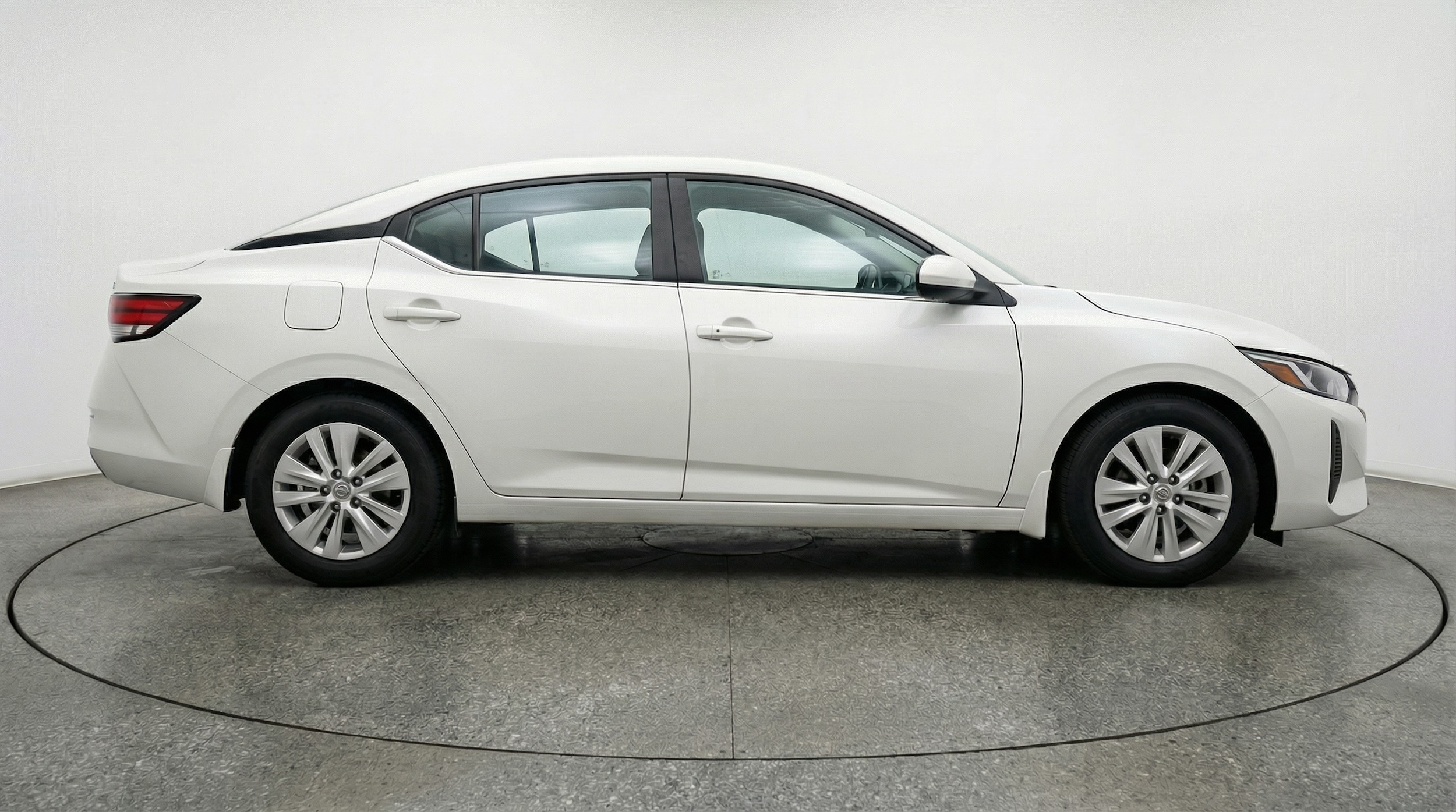 Thumbnail: 2025 Nissan Sentra - 8