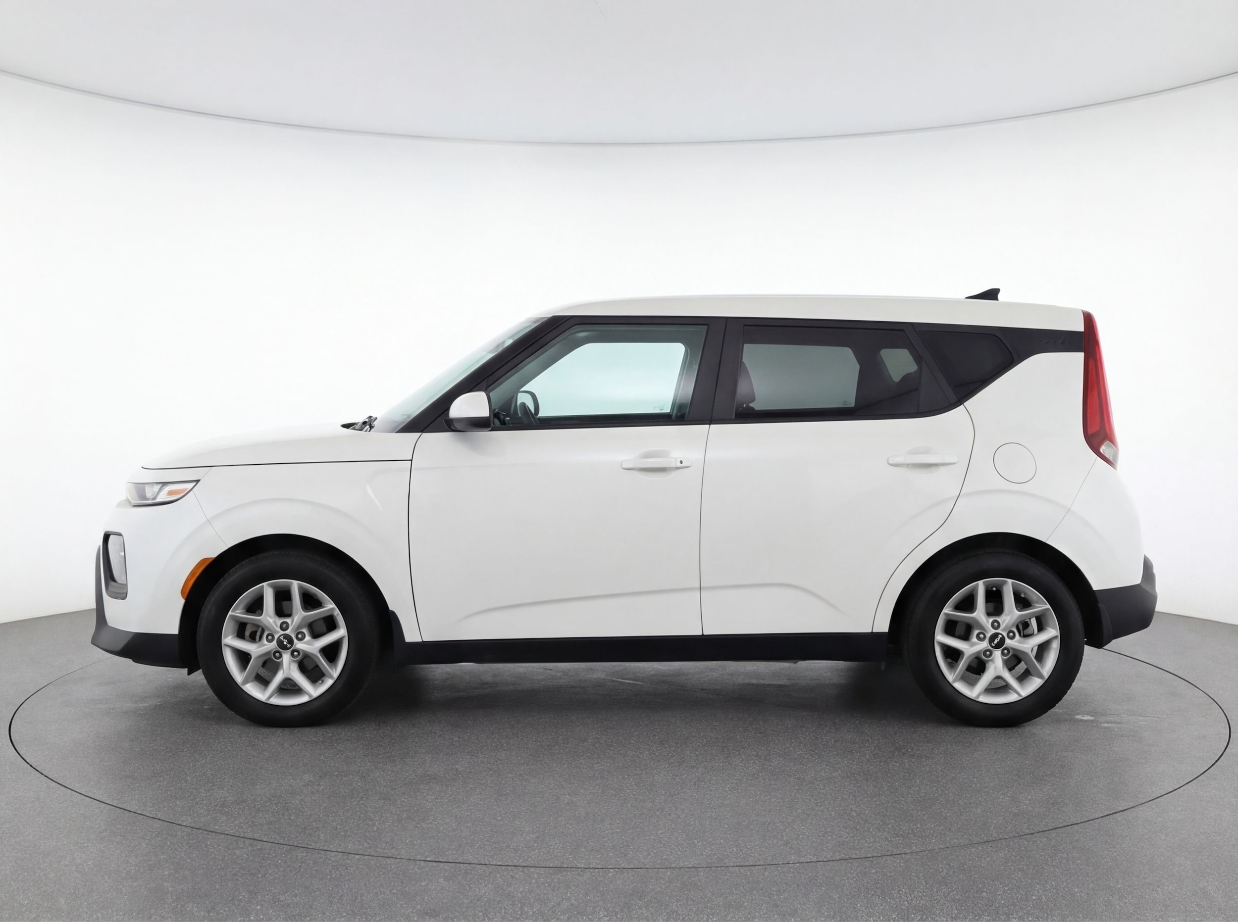 Thumbnail: 2023 Kia Soul - 4