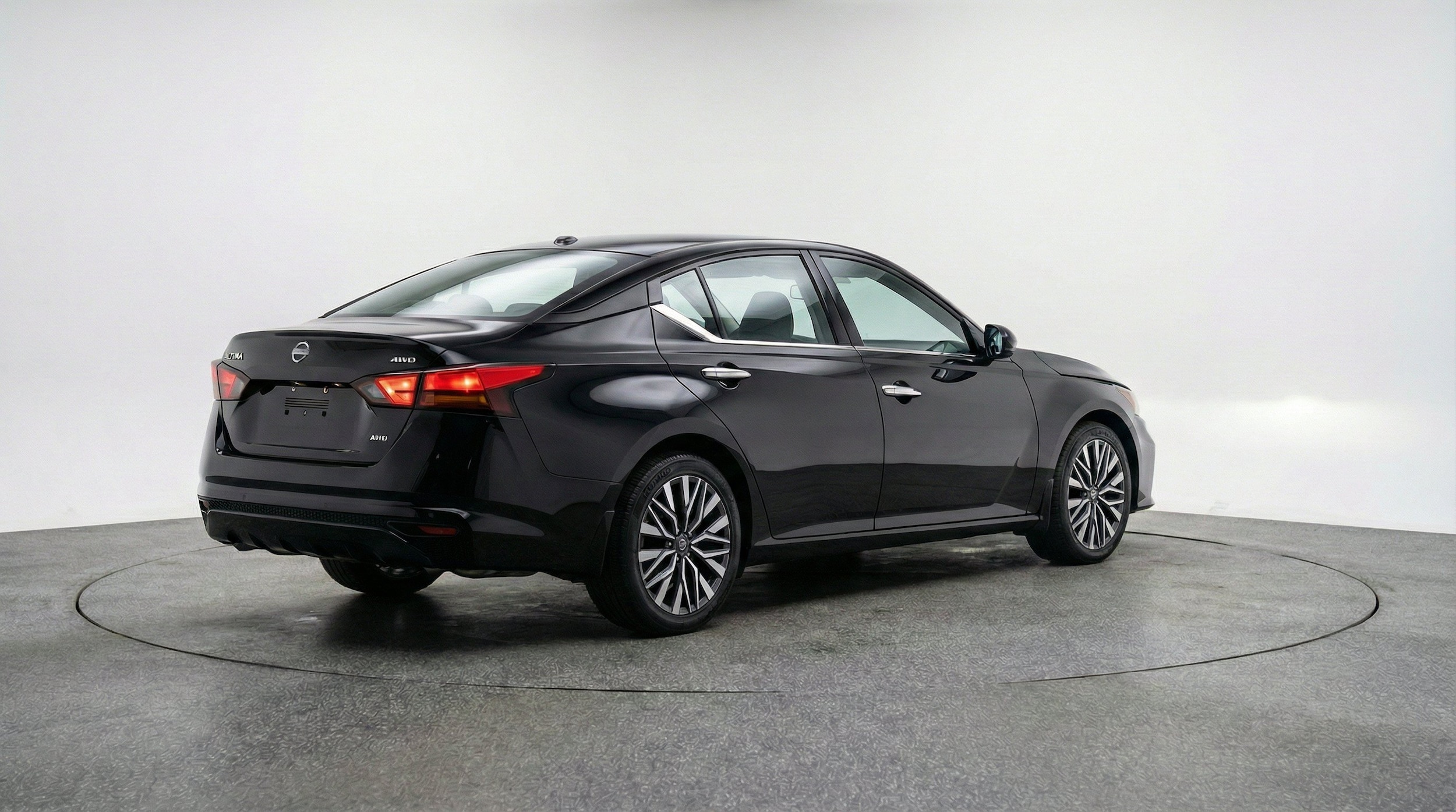 Thumbnail: 2025 Nissan Altima - 9