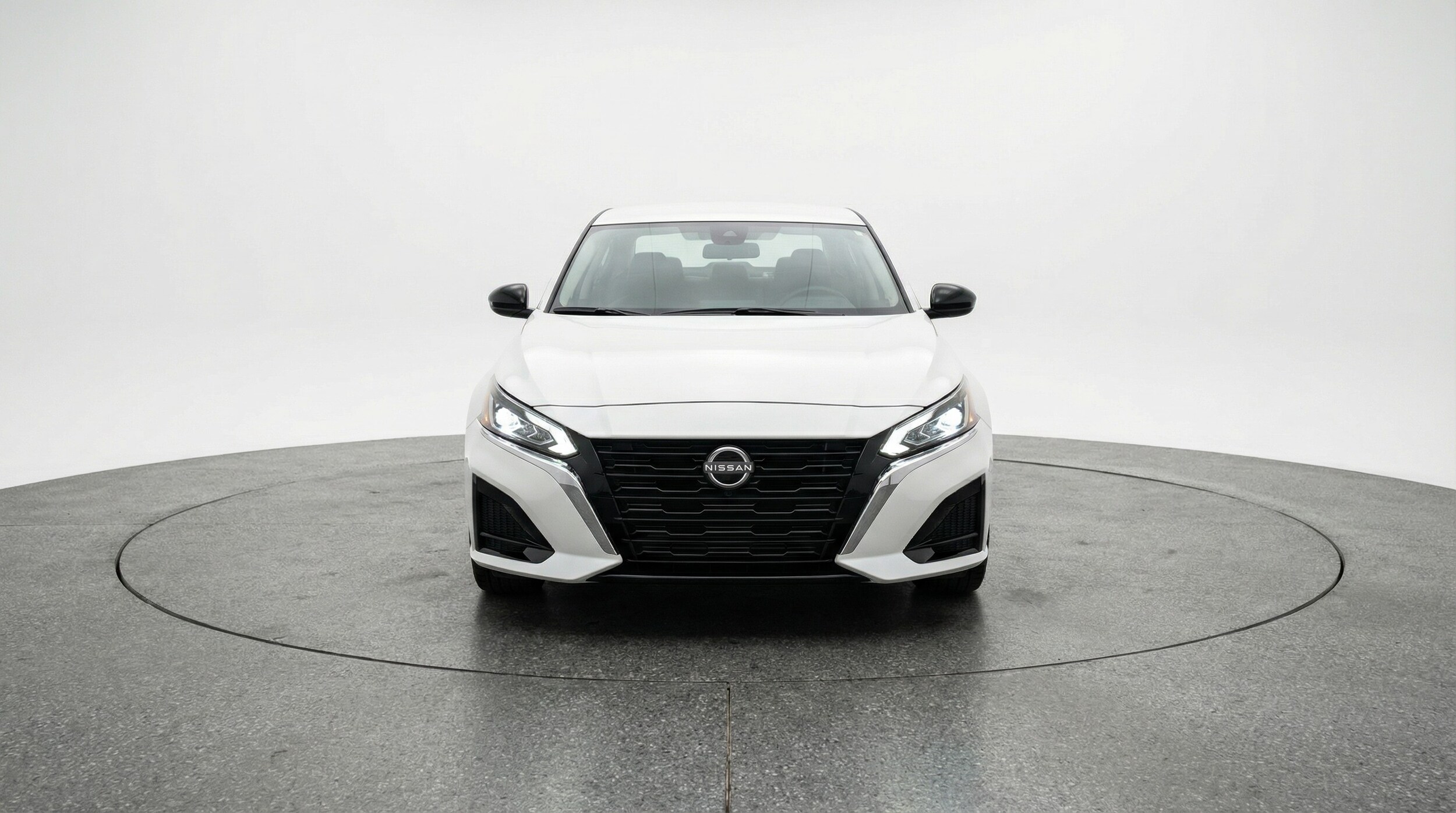 Thumbnail: 2025 Nissan Altima - 2